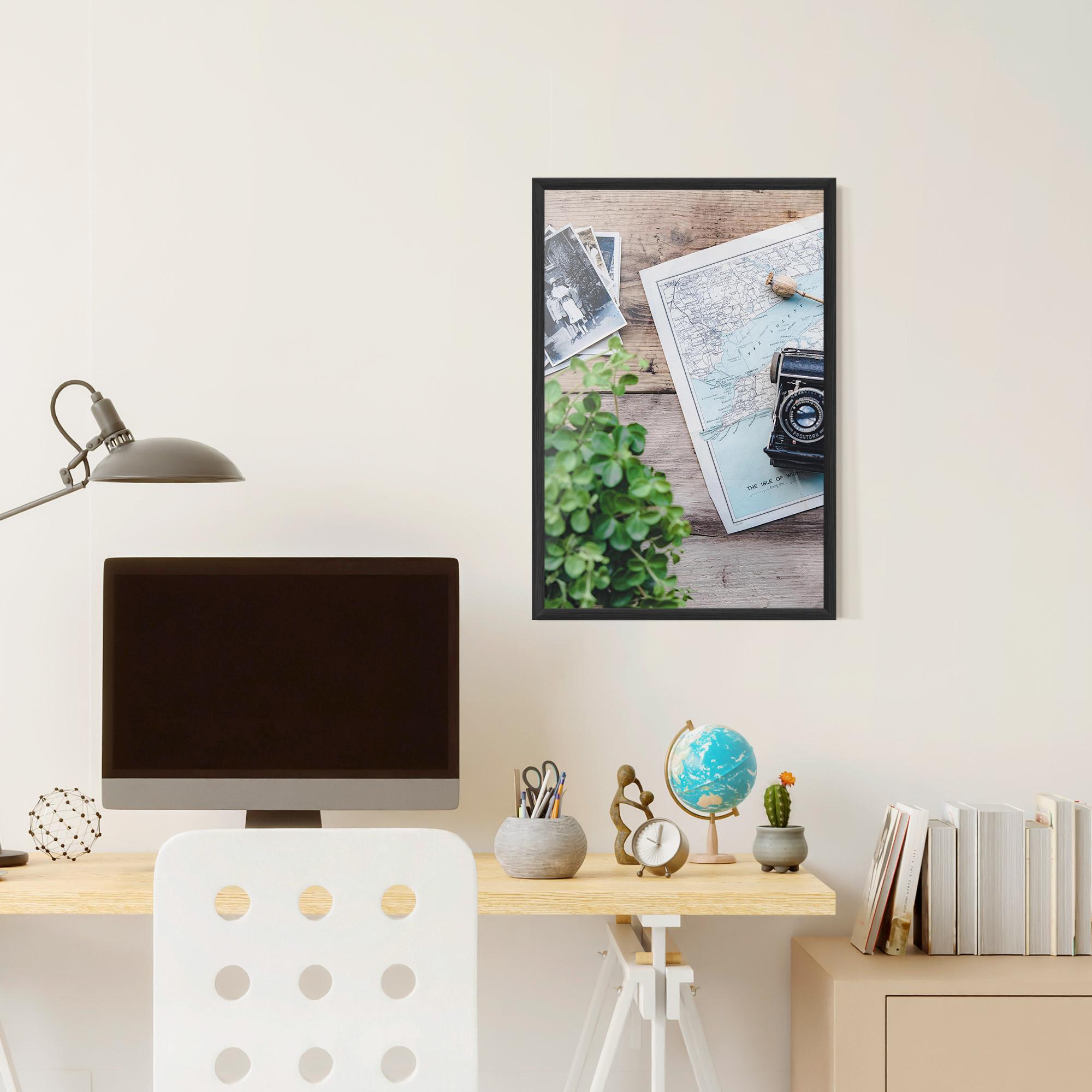 Poster Înrămat Camera Map mockup 6