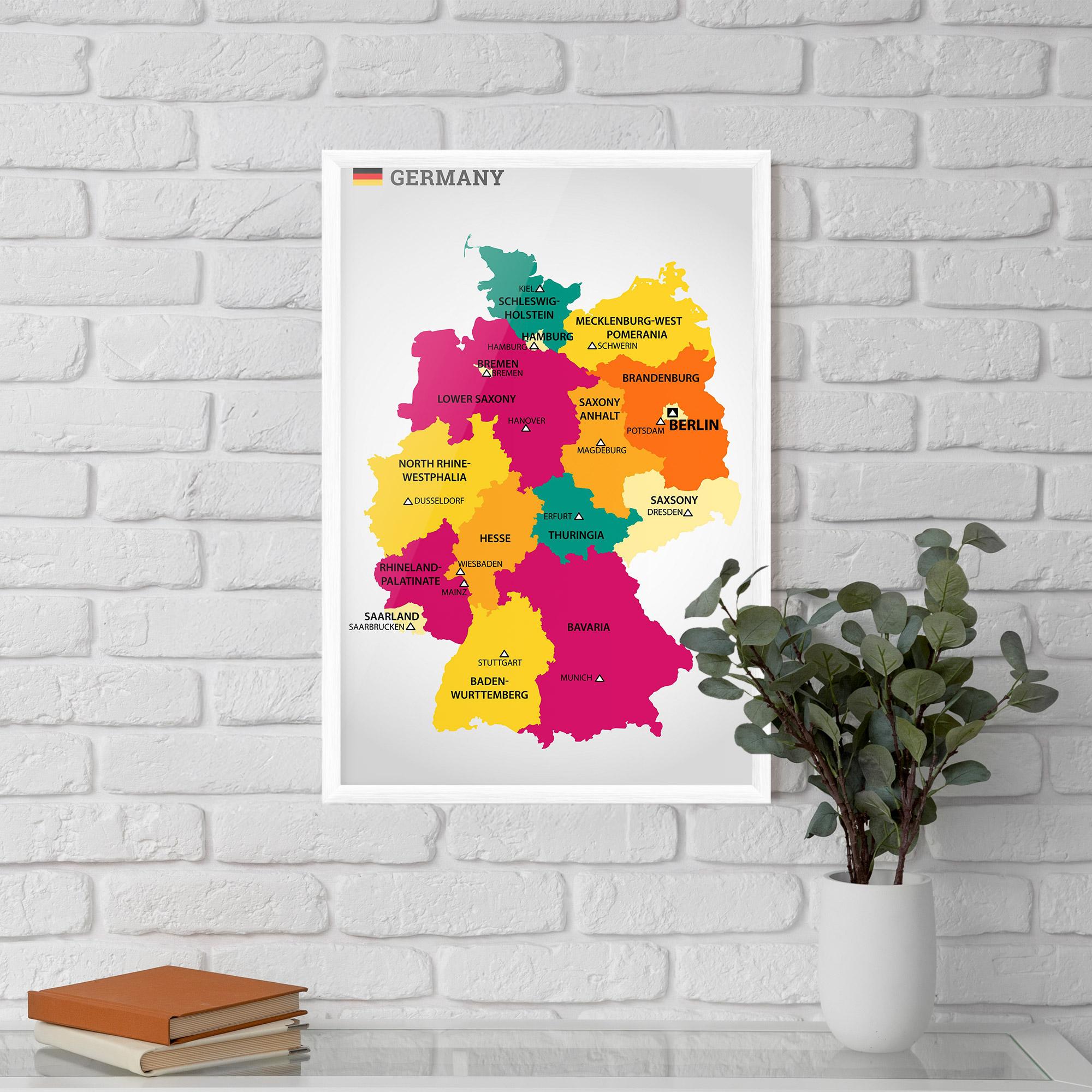 Poster Înrămat Germany Color Map mockup 5