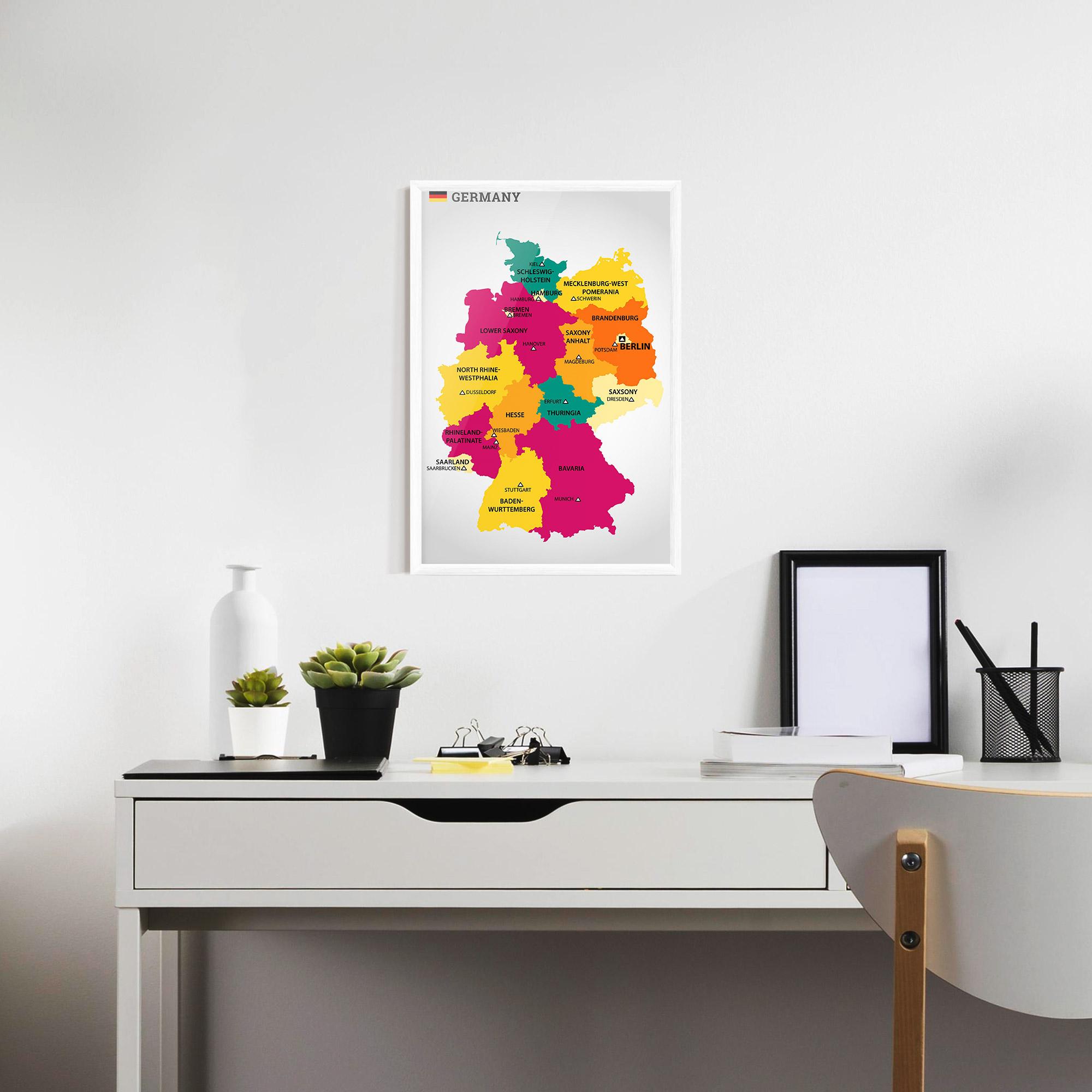 Poster Înrămat Germany Color Map mockup 7