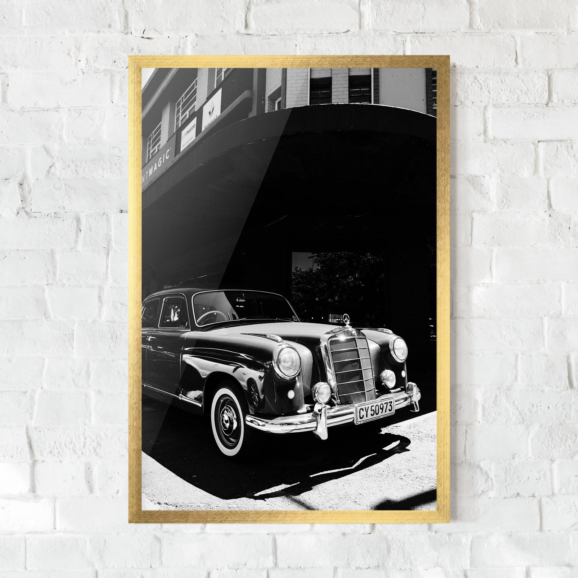Poster Înrămat Old Black Car mockup 0