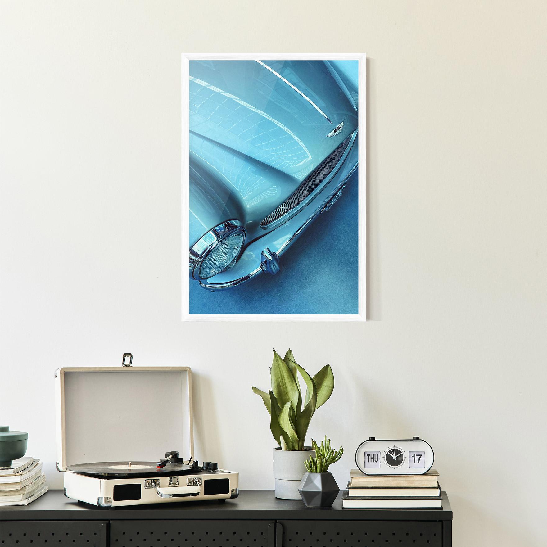 Poster Înrămat Blue Light Car mockup 2