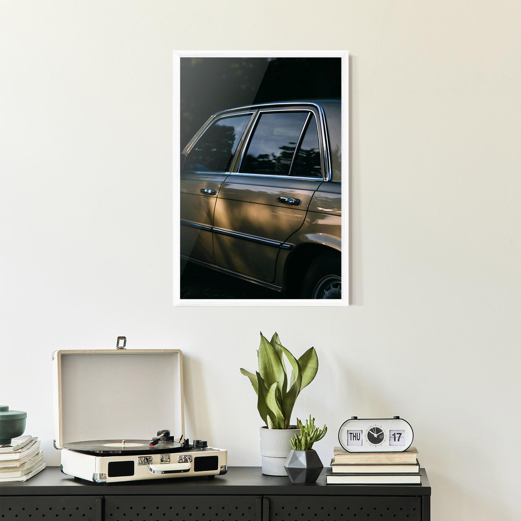 Poster Înrămat Cream Old Car mockup 2