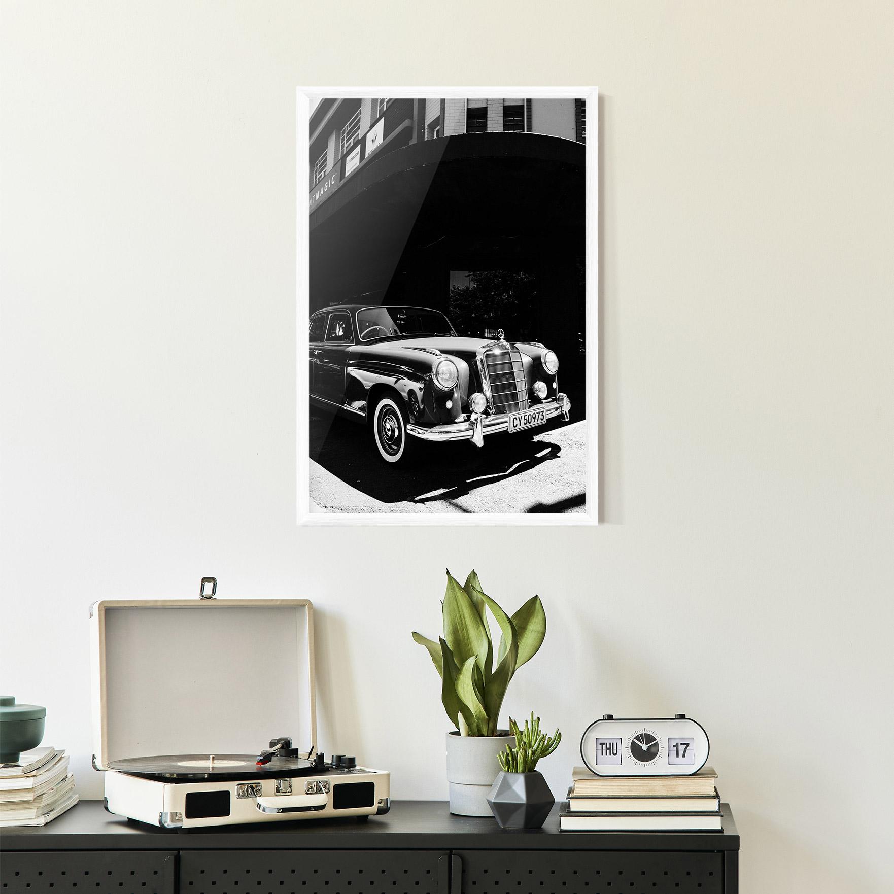 Poster Înrămat Old Black Car mockup 2