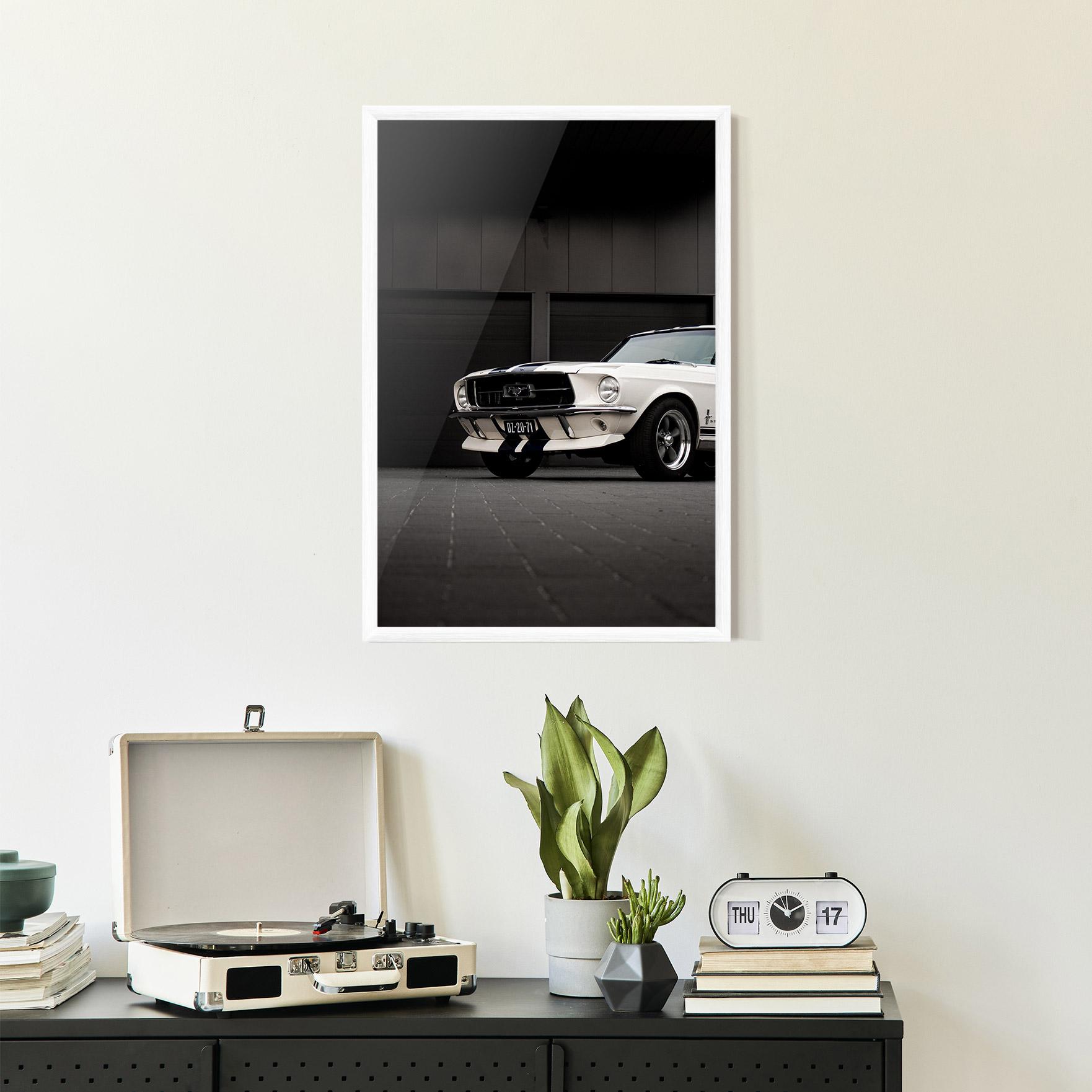 Poster Înrămat White Vintage Car mockup 2
