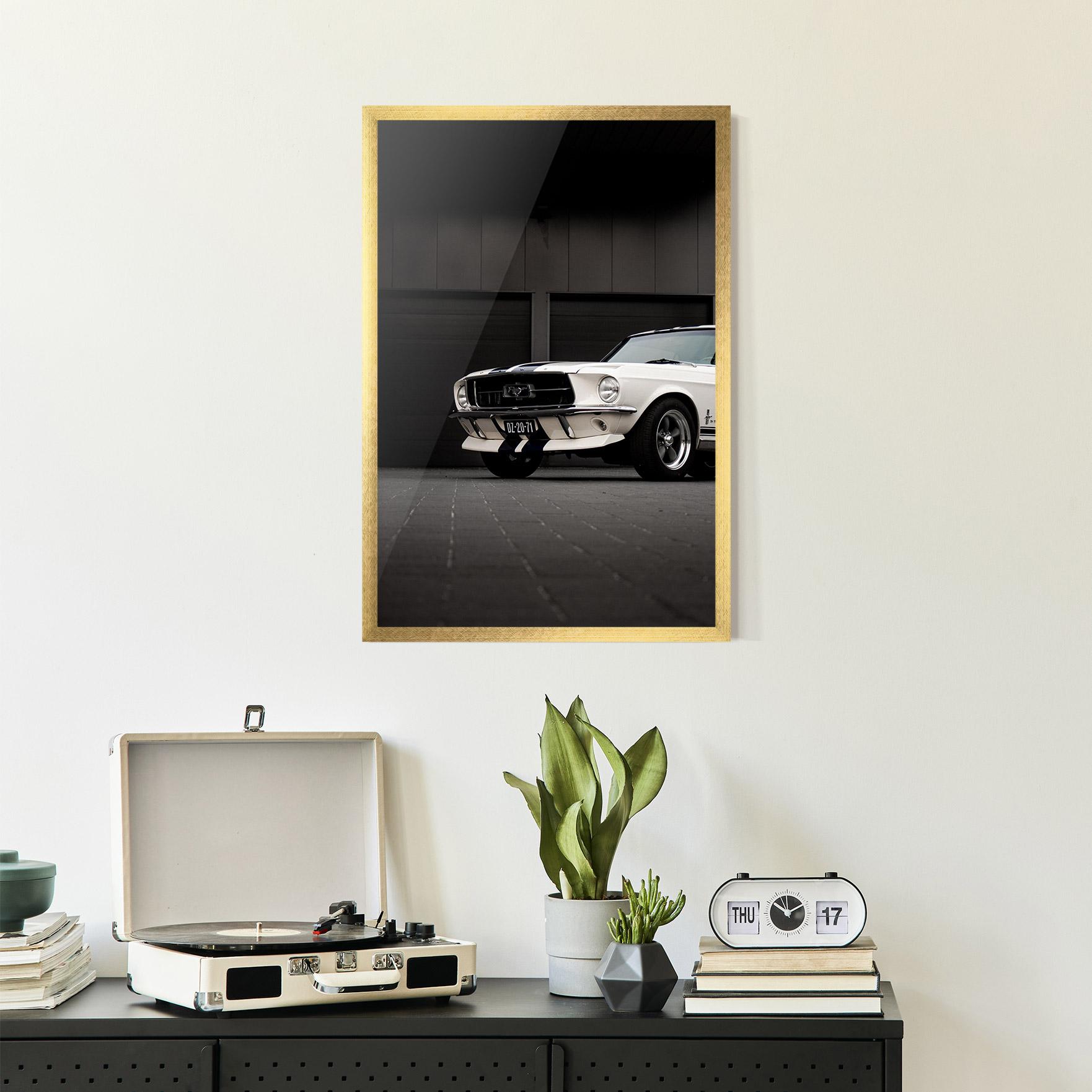 Poster Înrămat White Vintage Car mockup 2