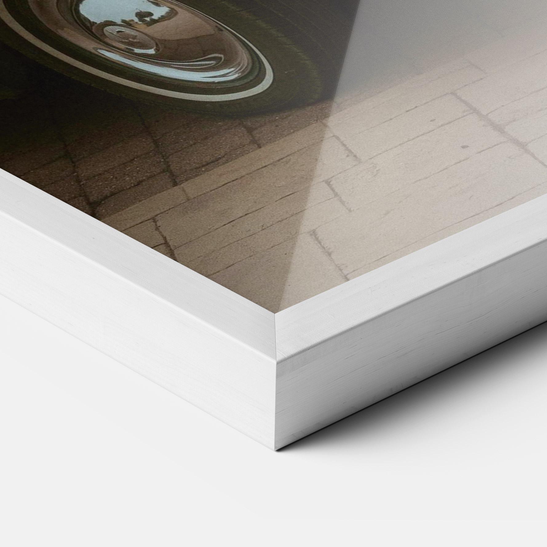 Poster Înrămat Vintage Lady Car mockup 3