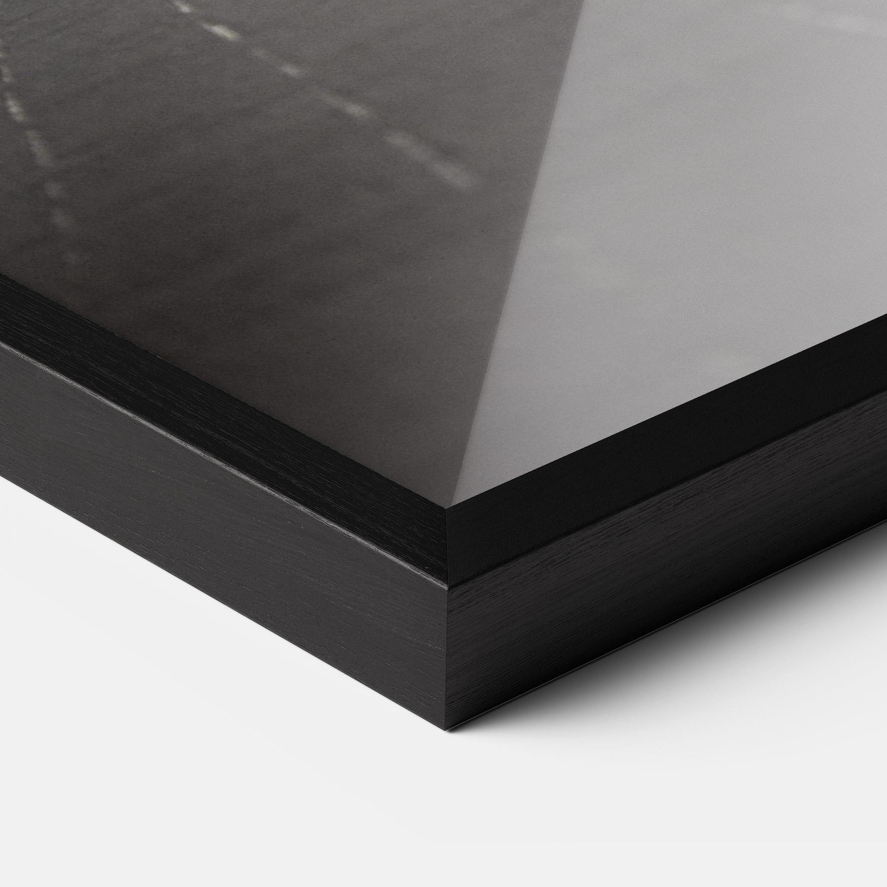 Poster Înrămat White Vintage Car mockup 3