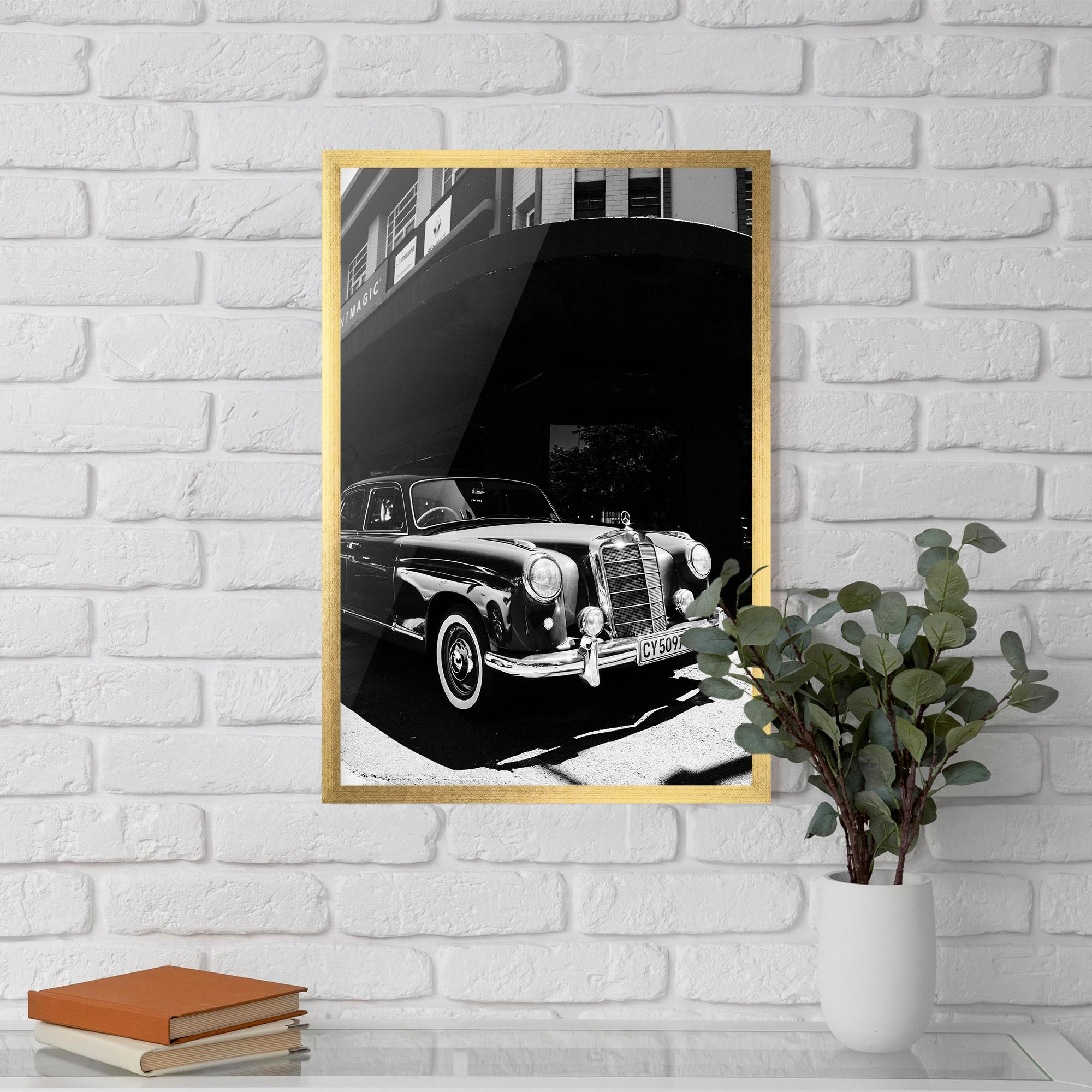 Poster Înrămat Old Black Car mockup 5