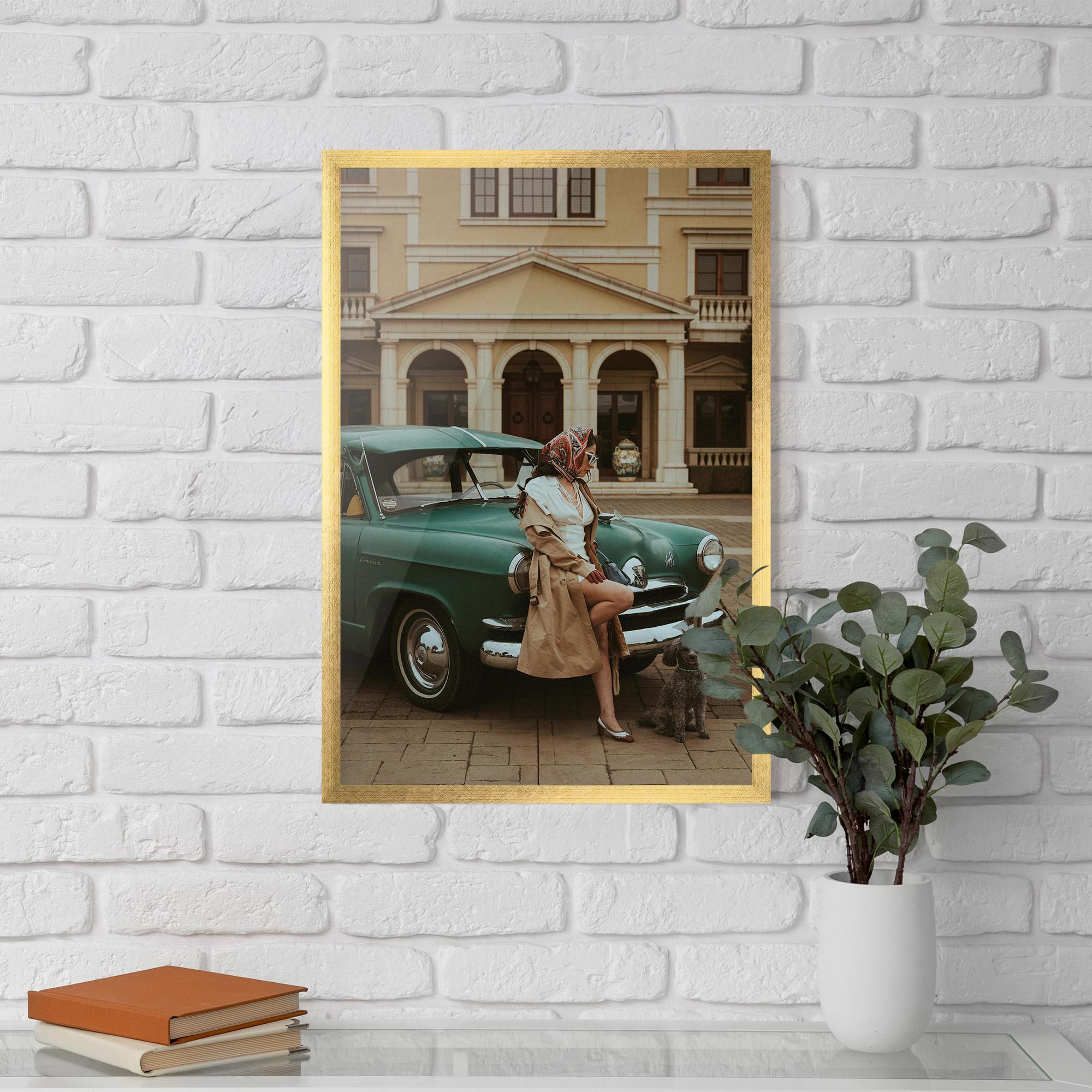Poster Înrămat Vintage Lady Car mockup 5