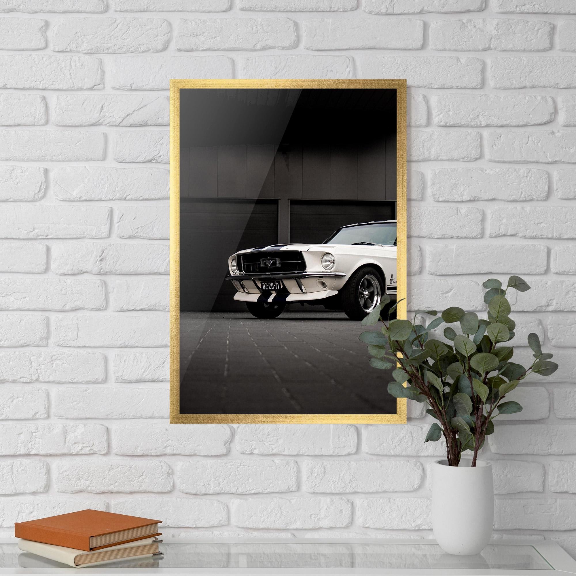 Poster Înrămat White Vintage Car mockup 5