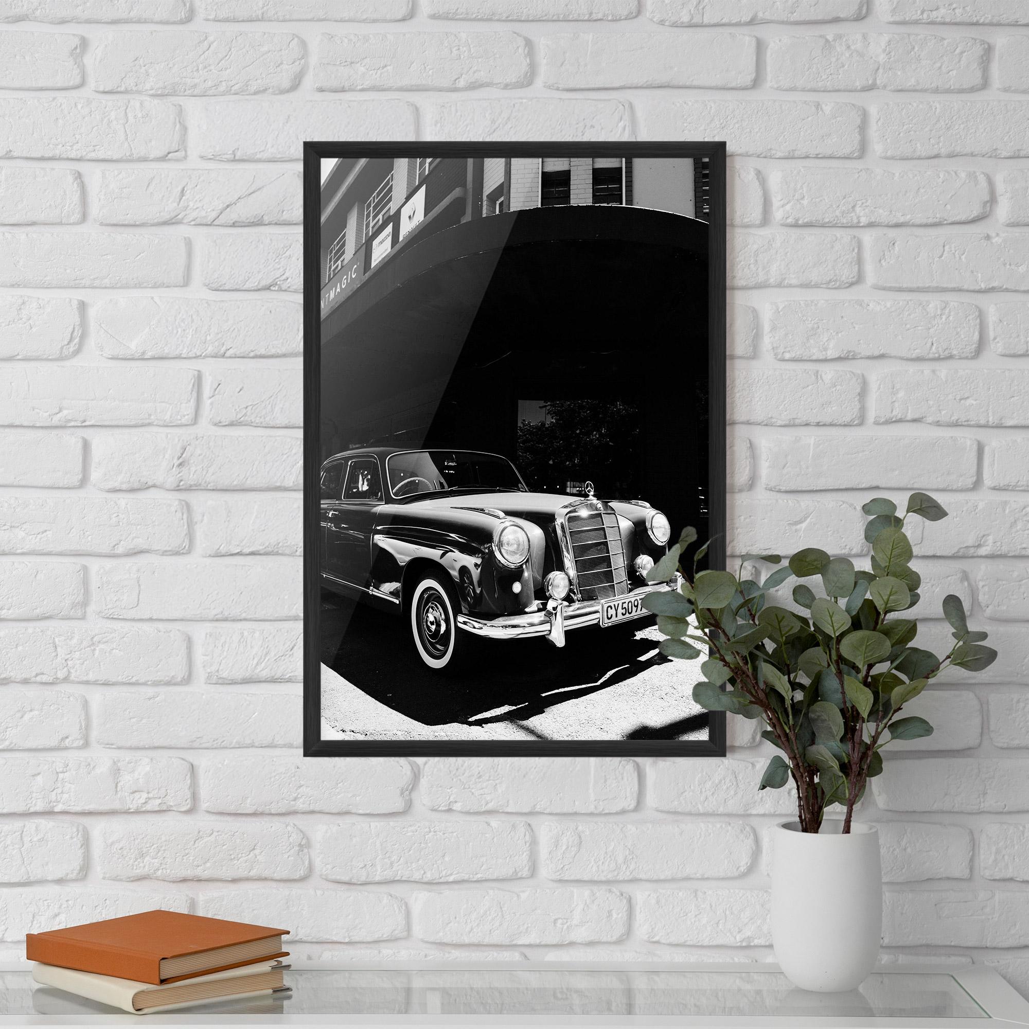 Poster Înrămat Old Black Car mockup 5
