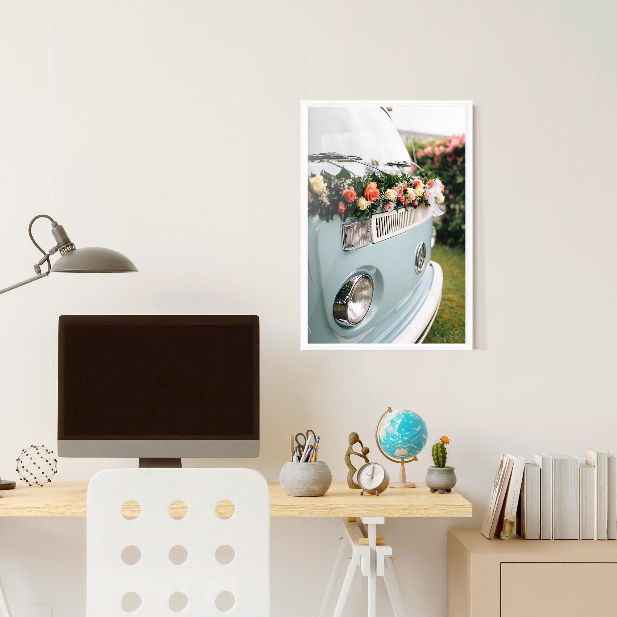 Poster Înrămat Vintage Rose Van mockup 6