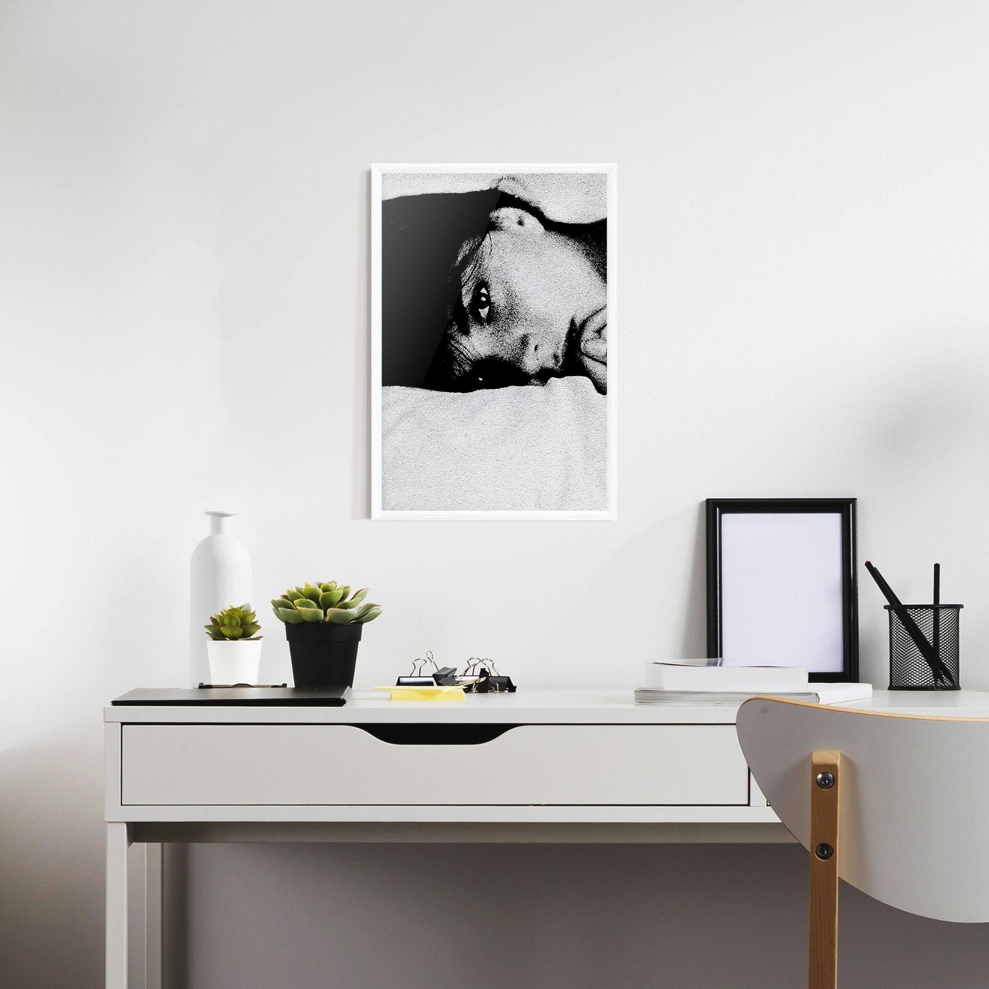 Poster Înrămat Eye Contact mockup 7