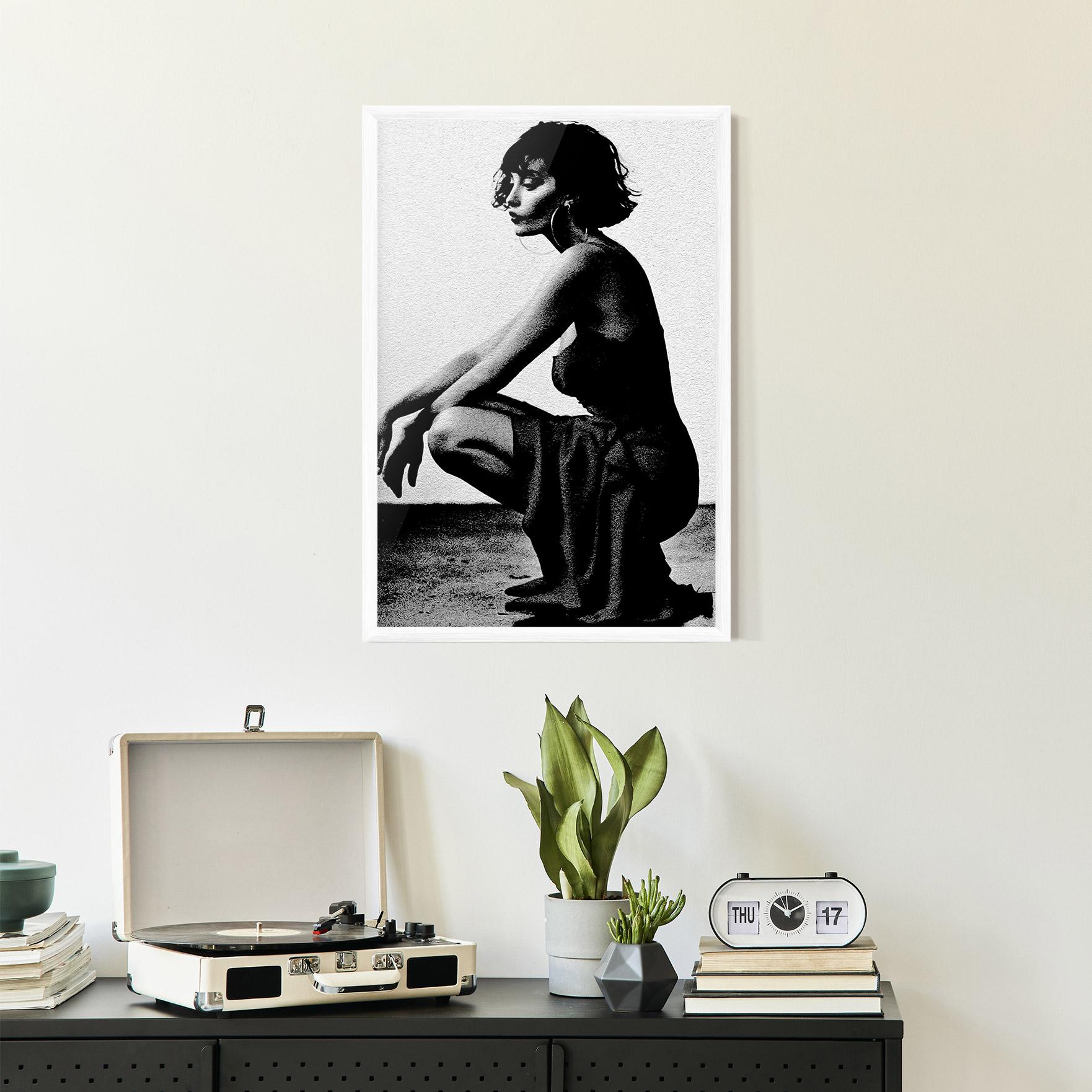 Poster Înrămat Grey Long Dress mockup 2