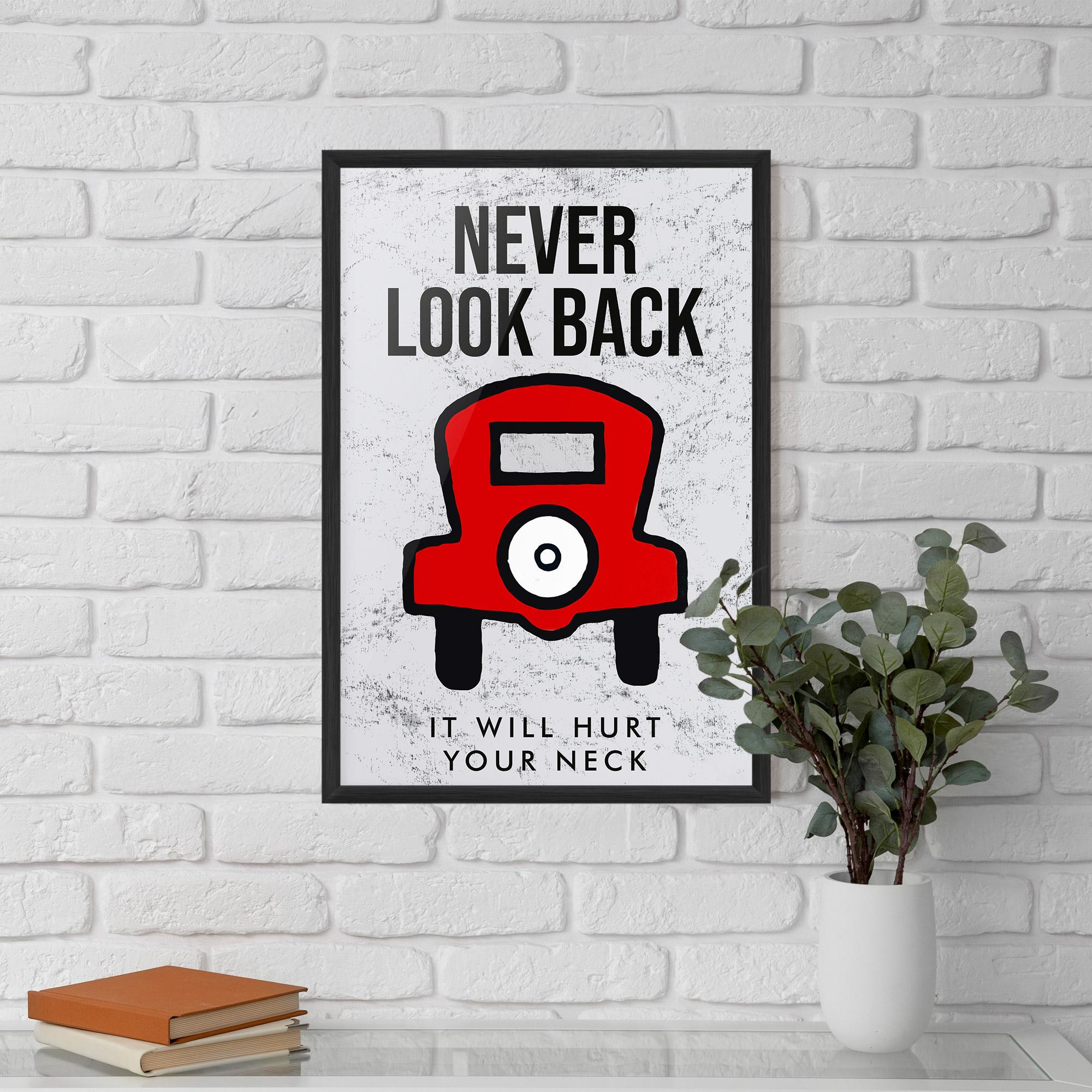 Poster Înrămat Never Look Back mockup 5