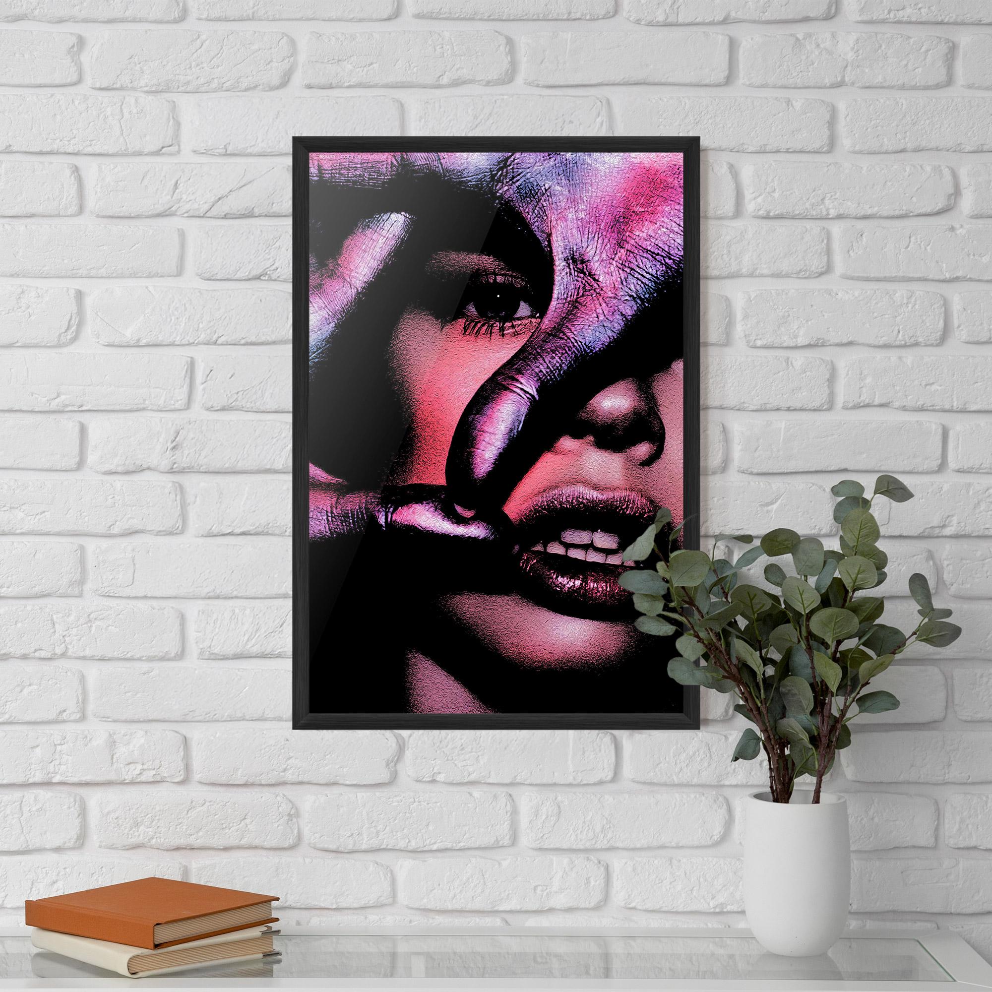 Poster Înrămat Purple Glitter Hand mockup 5