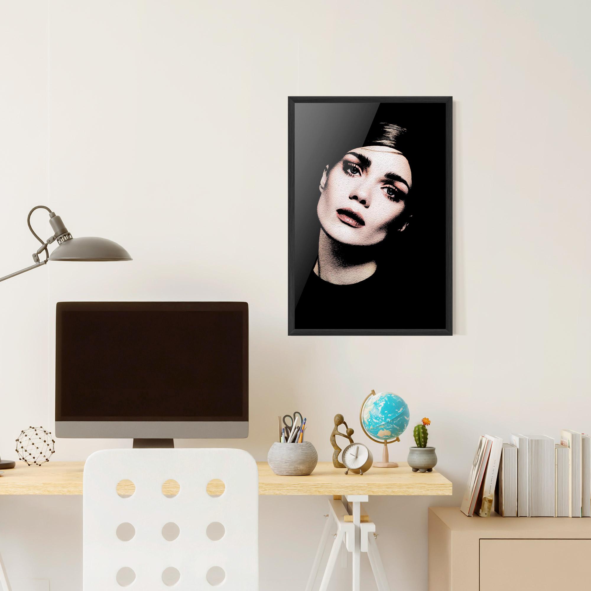 Poster Înrămat Blue Eyes Lady mockup 6