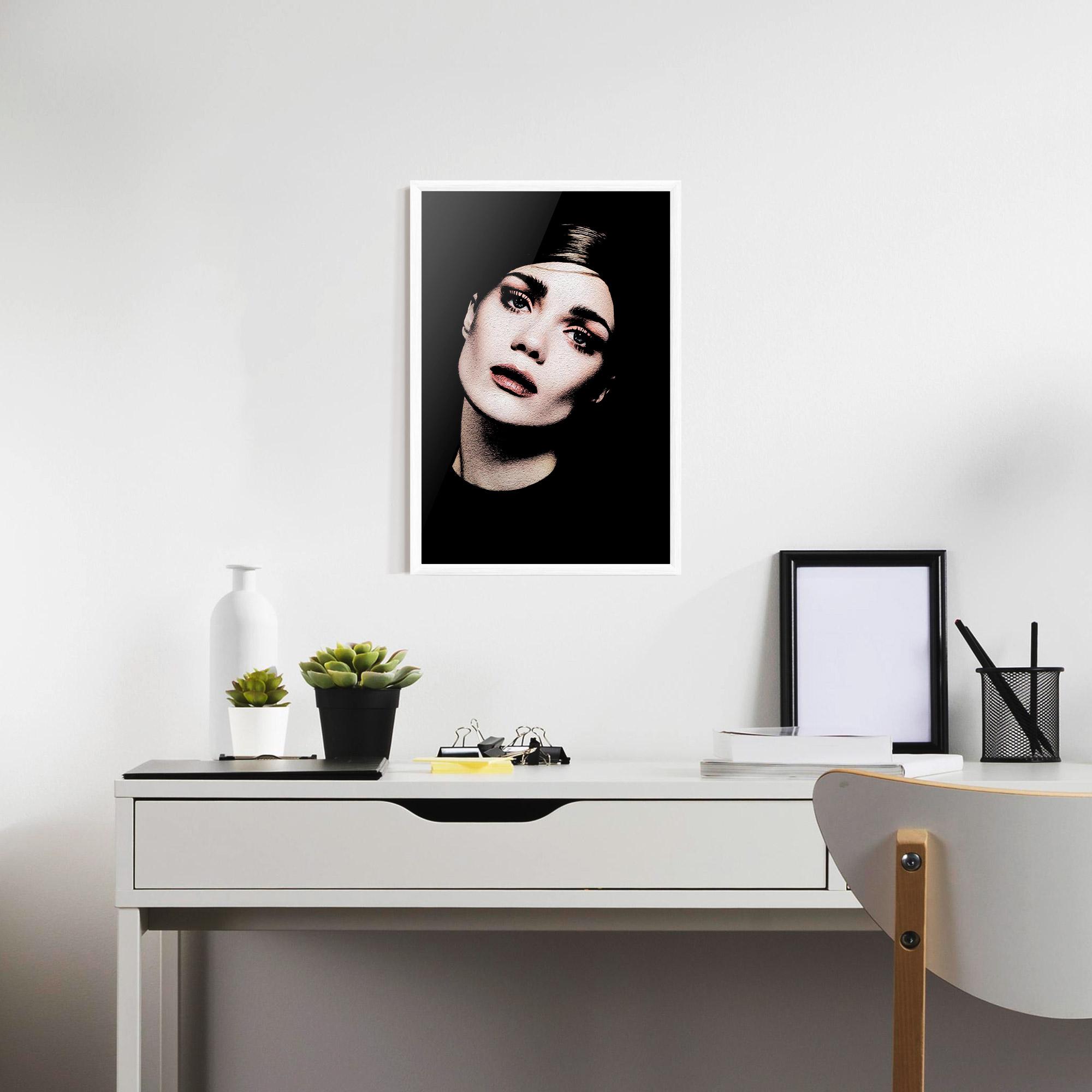 Poster Înrămat Blue Eyes Lady mockup 7