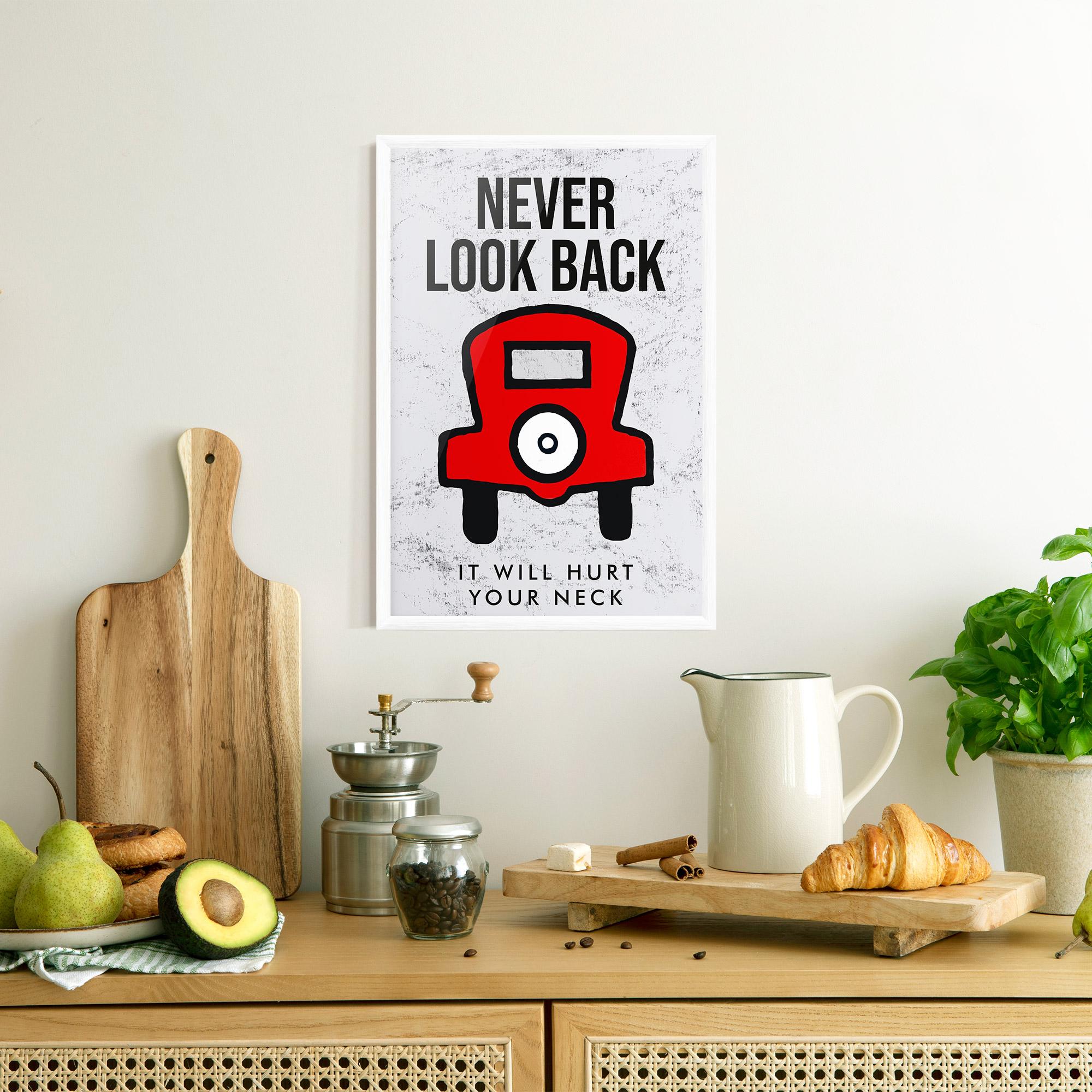 Poster Înrămat Never Look Back mockup 8