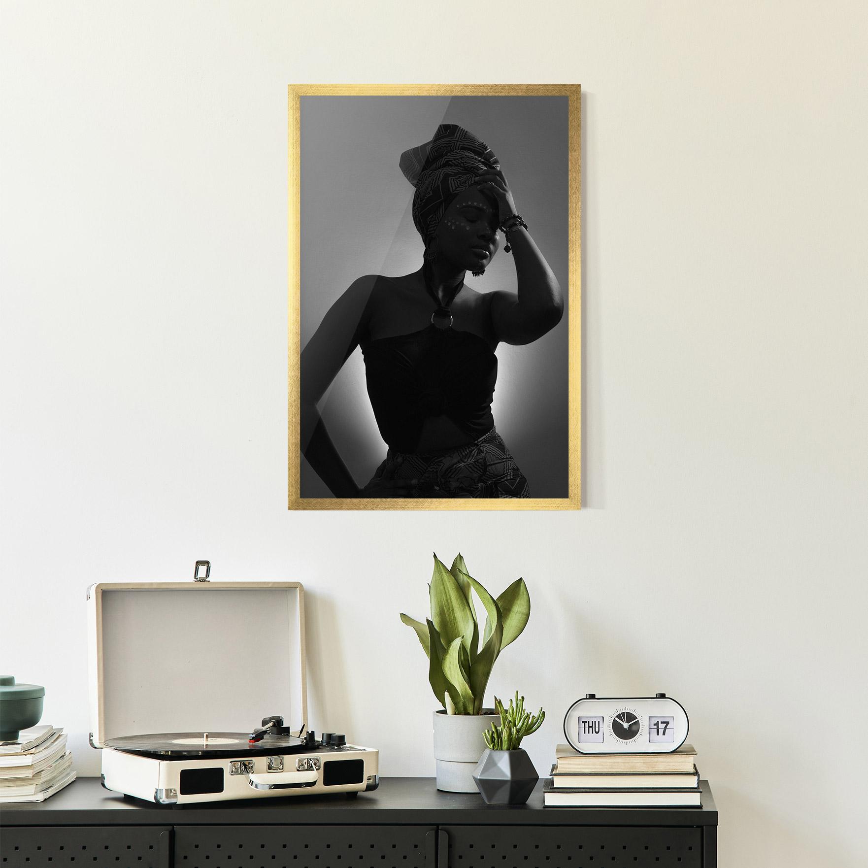 Poster Înrămat African Woman Shadow mockup 2