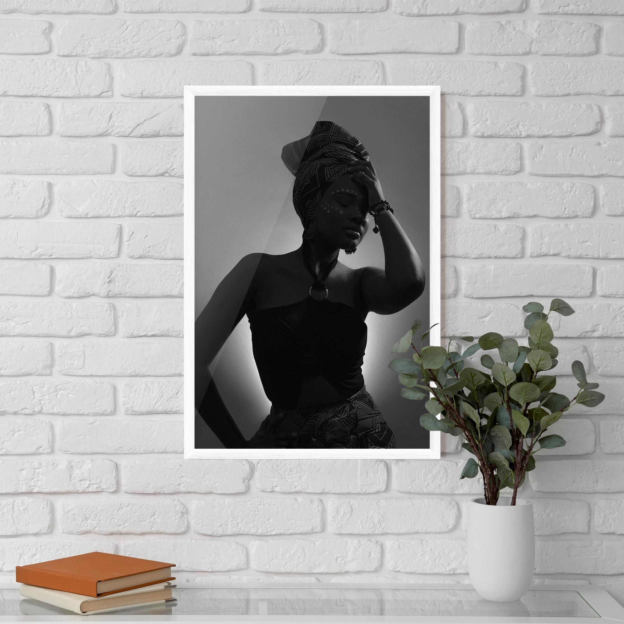 Poster Înrămat African Woman Shadow mockup 5