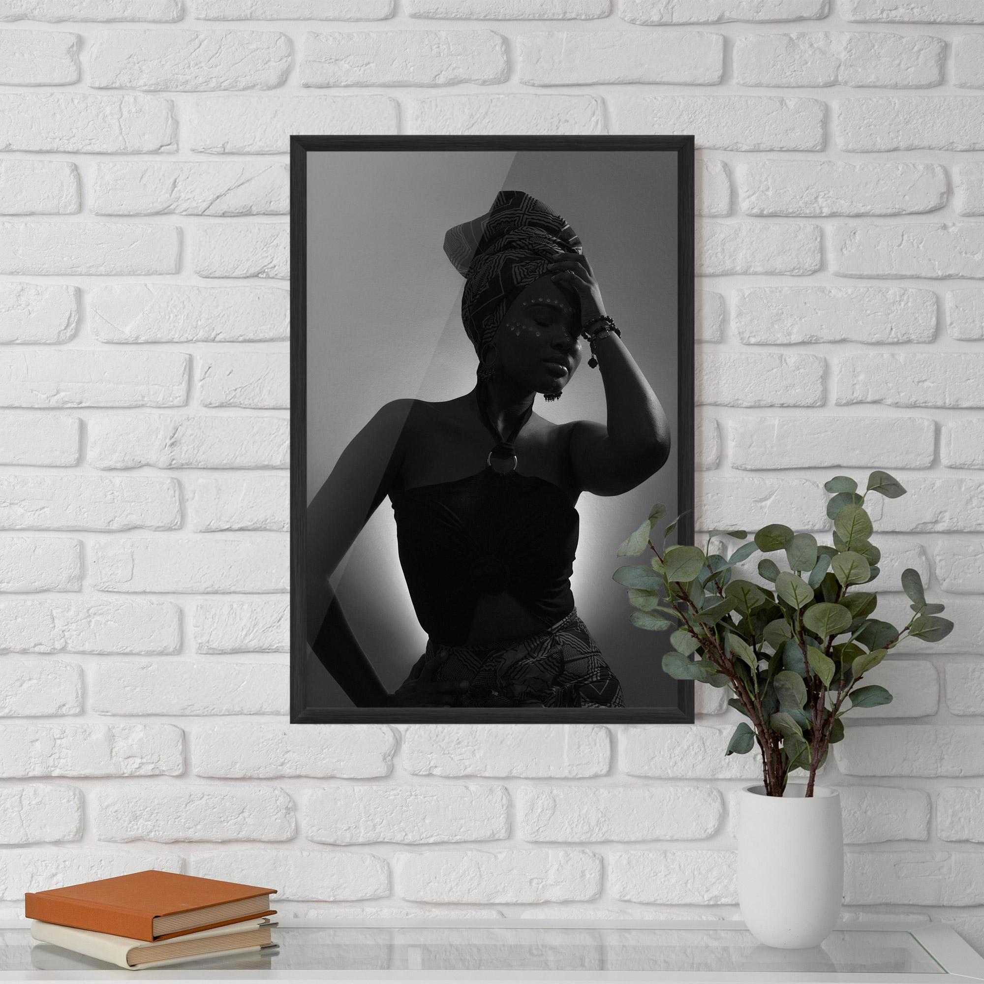 Poster Înrămat African Woman Shadow mockup 5
