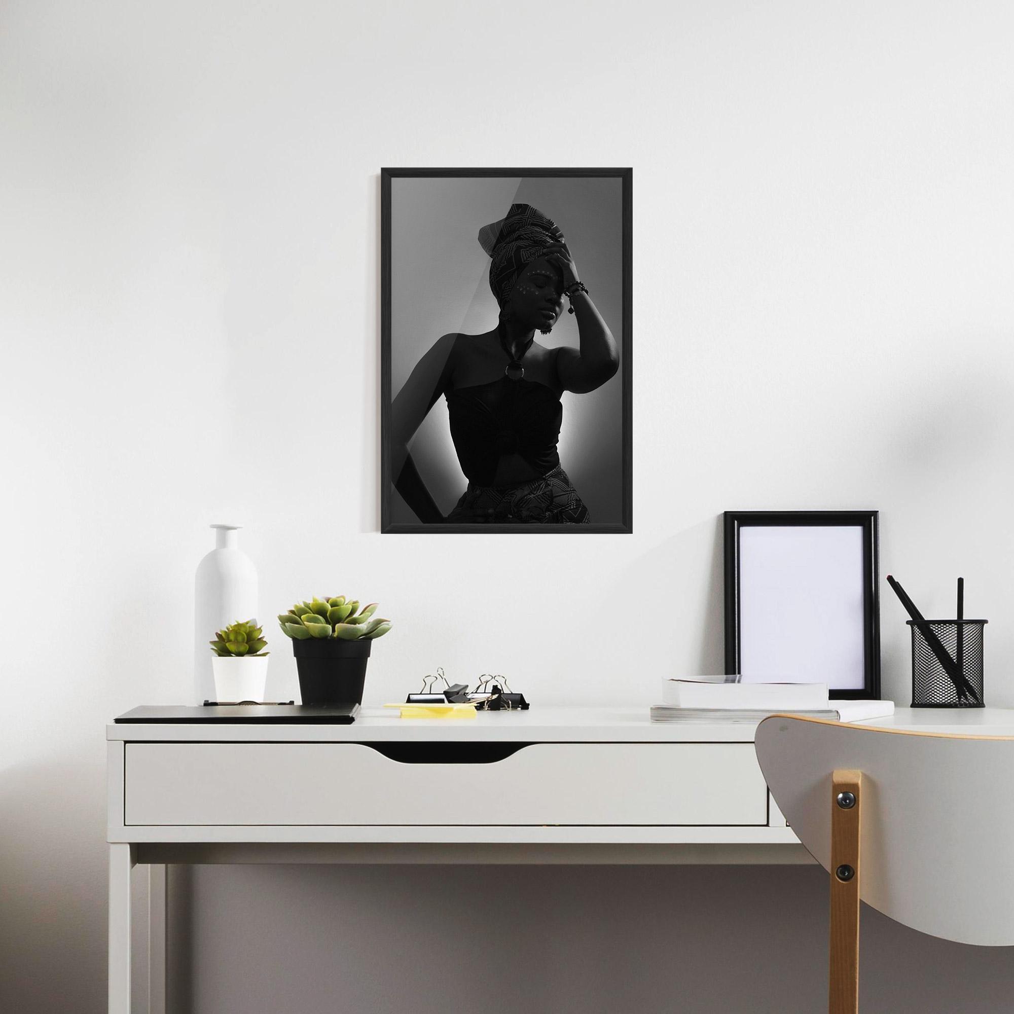 Poster Înrămat African Woman Shadow mockup 7