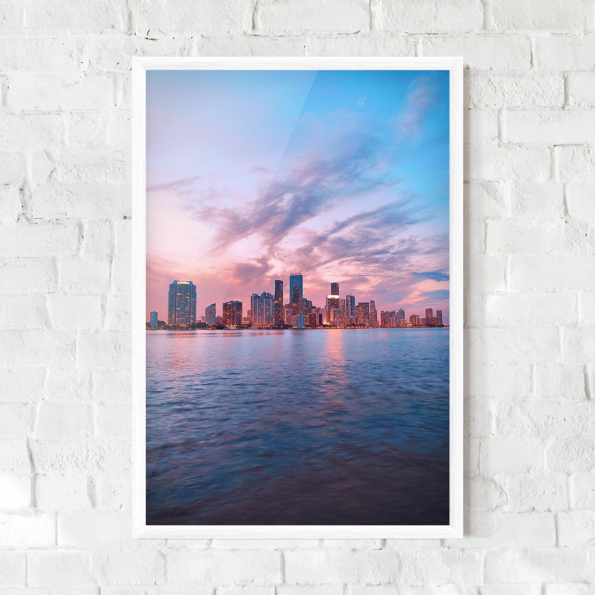 Poster Înrămat Over The Lake mockup 0