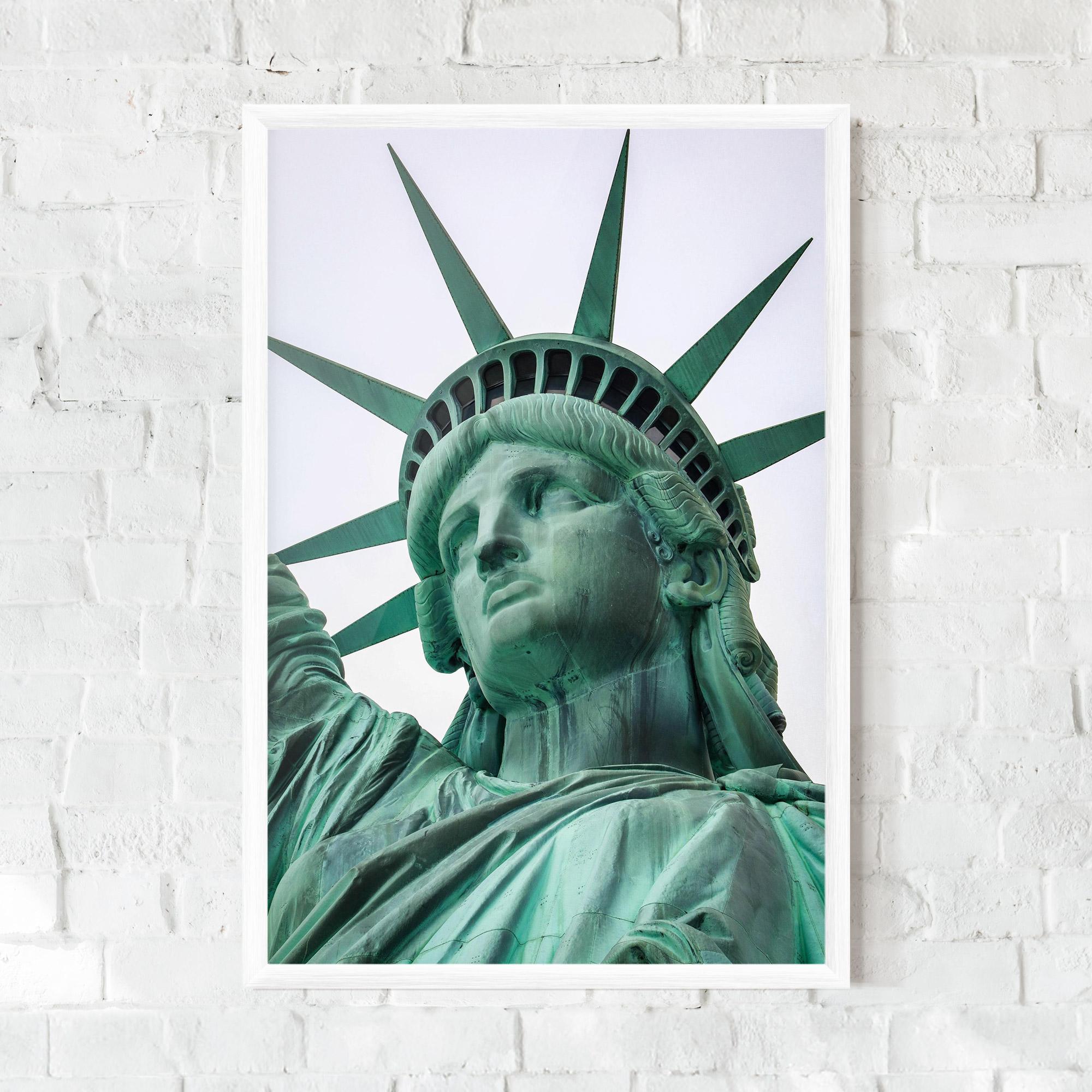 Poster Înrămat Statue Of Liberty Head mockup 0