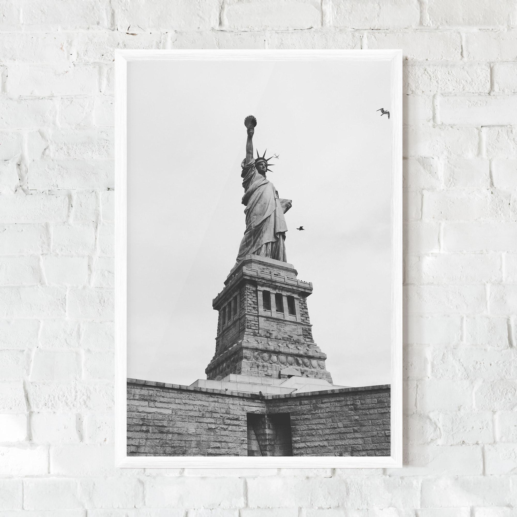 Poster Înrămat The Statue Of Liberty mockup 0