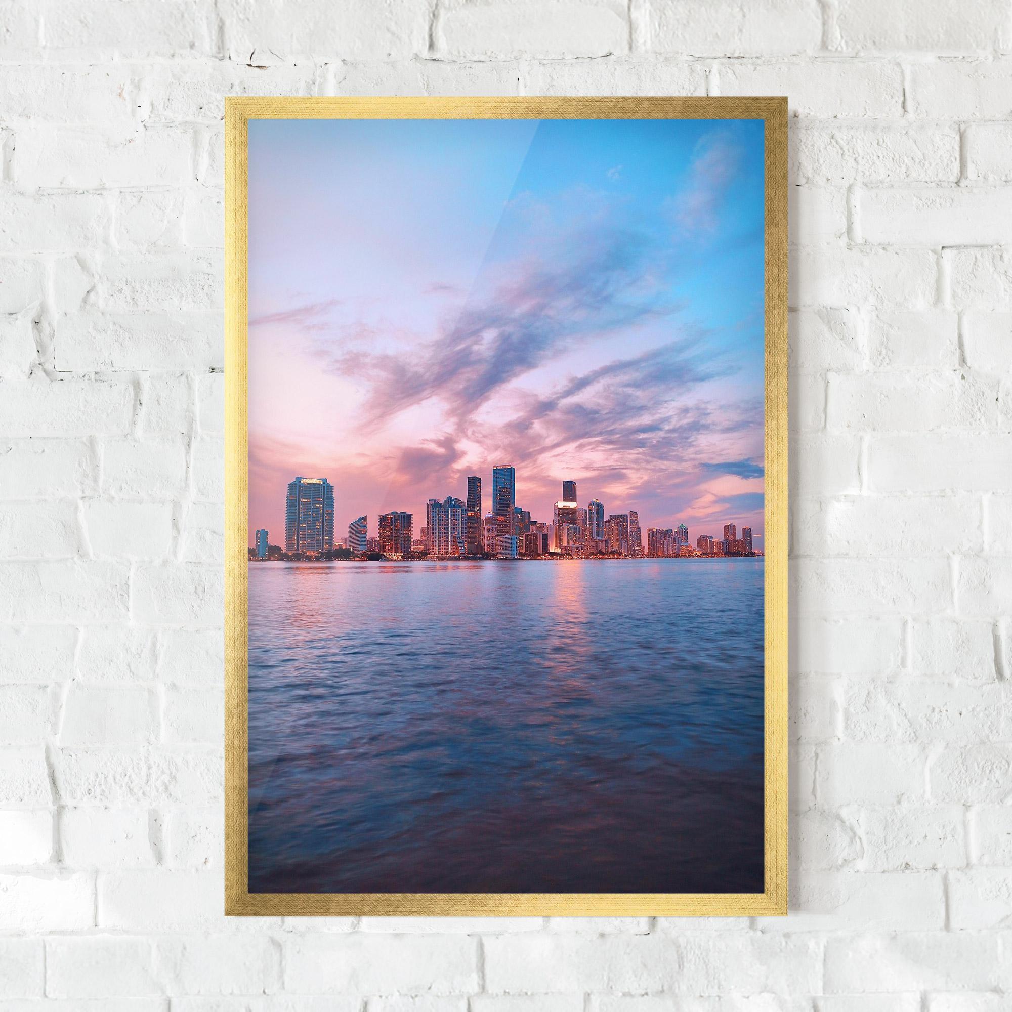 Poster Înrămat Over The Lake mockup 0