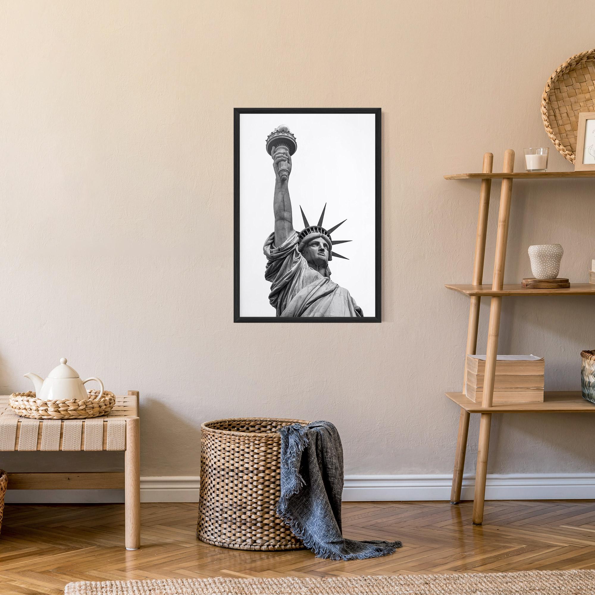 Poster Înrămat Liberty Statue mockup 9