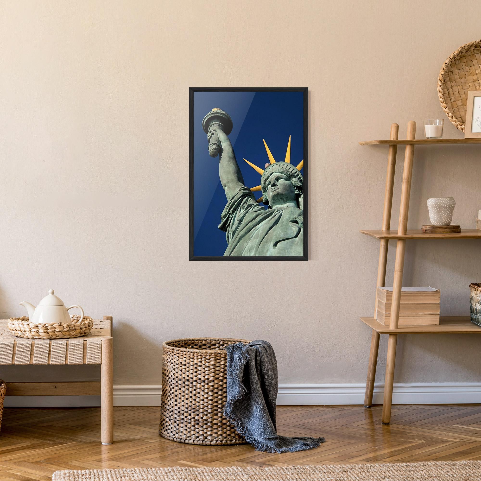Poster Înrămat Statue Of Liberty mockup 9