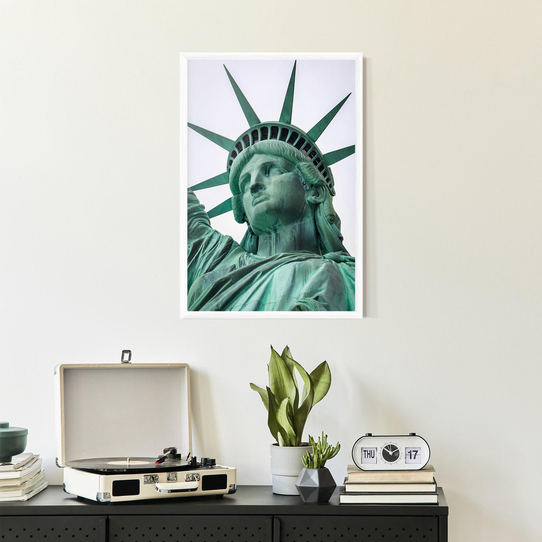 Poster Înrămat Statue Of Liberty Head mockup 2