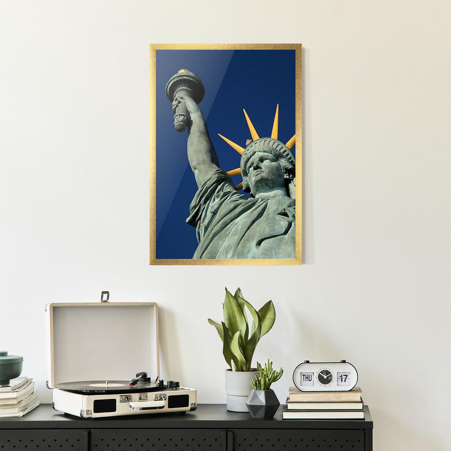 Poster Înrămat Statue Of Liberty mockup 2
