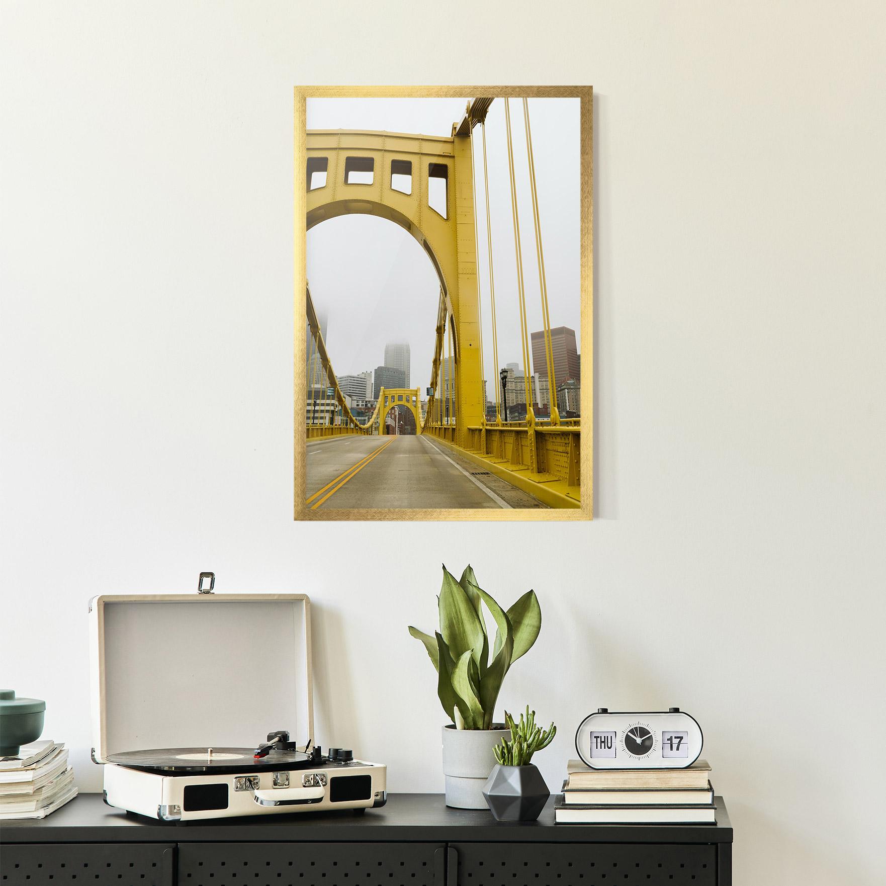 Poster Înrămat Yellow Foggy Bridge mockup 2