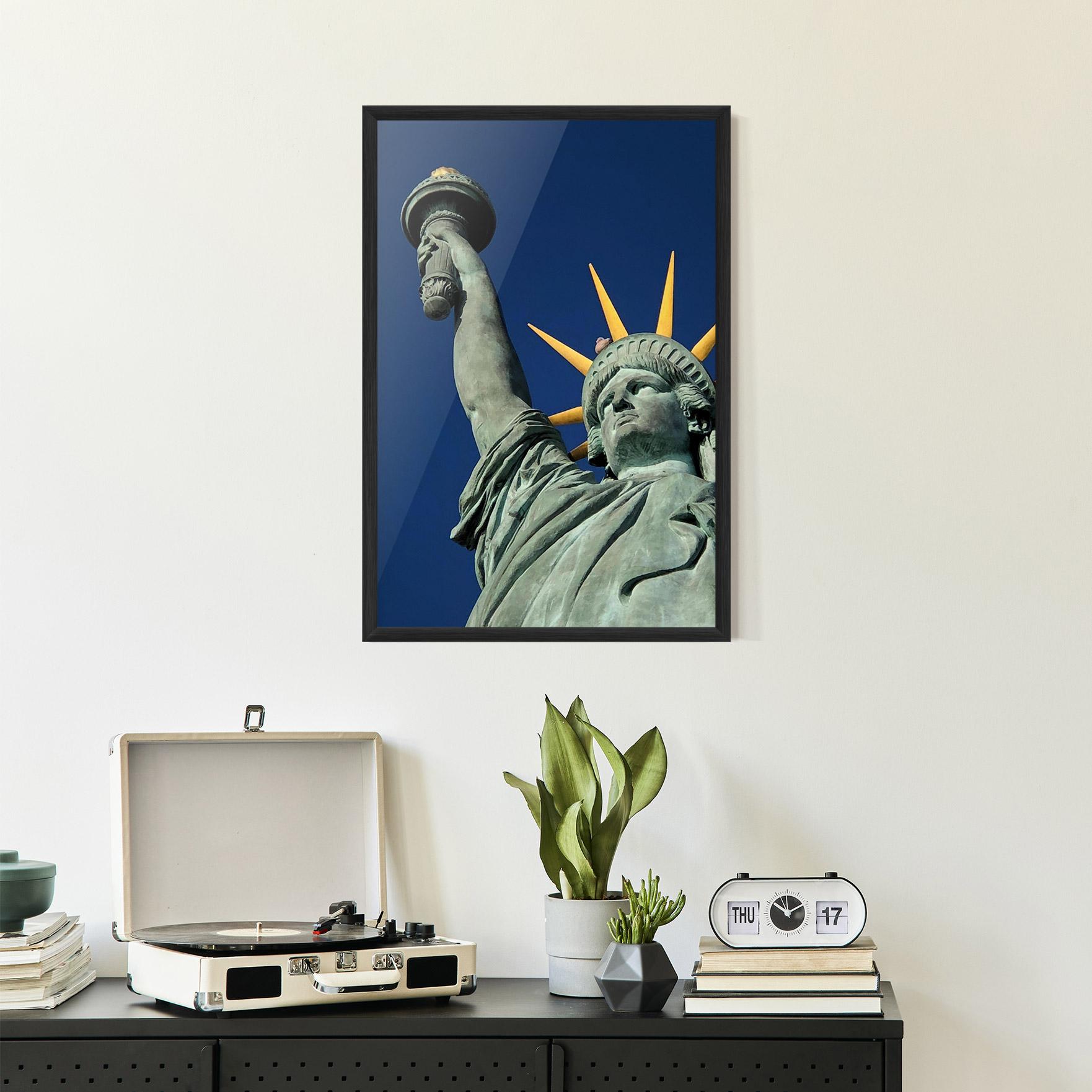 Poster Înrămat Statue Of Liberty mockup 2