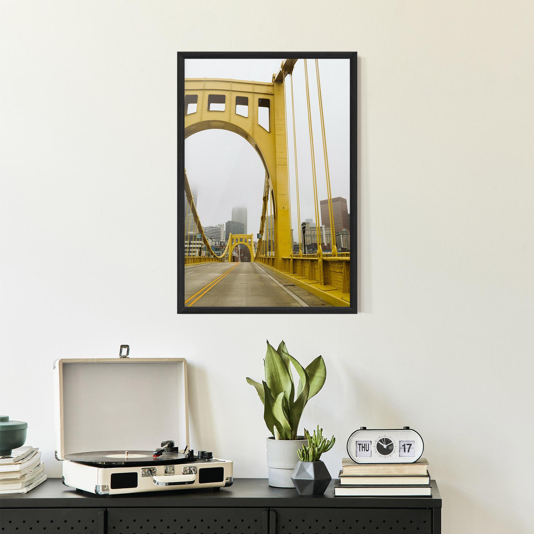 Poster Înrămat Yellow Foggy Bridge mockup 2
