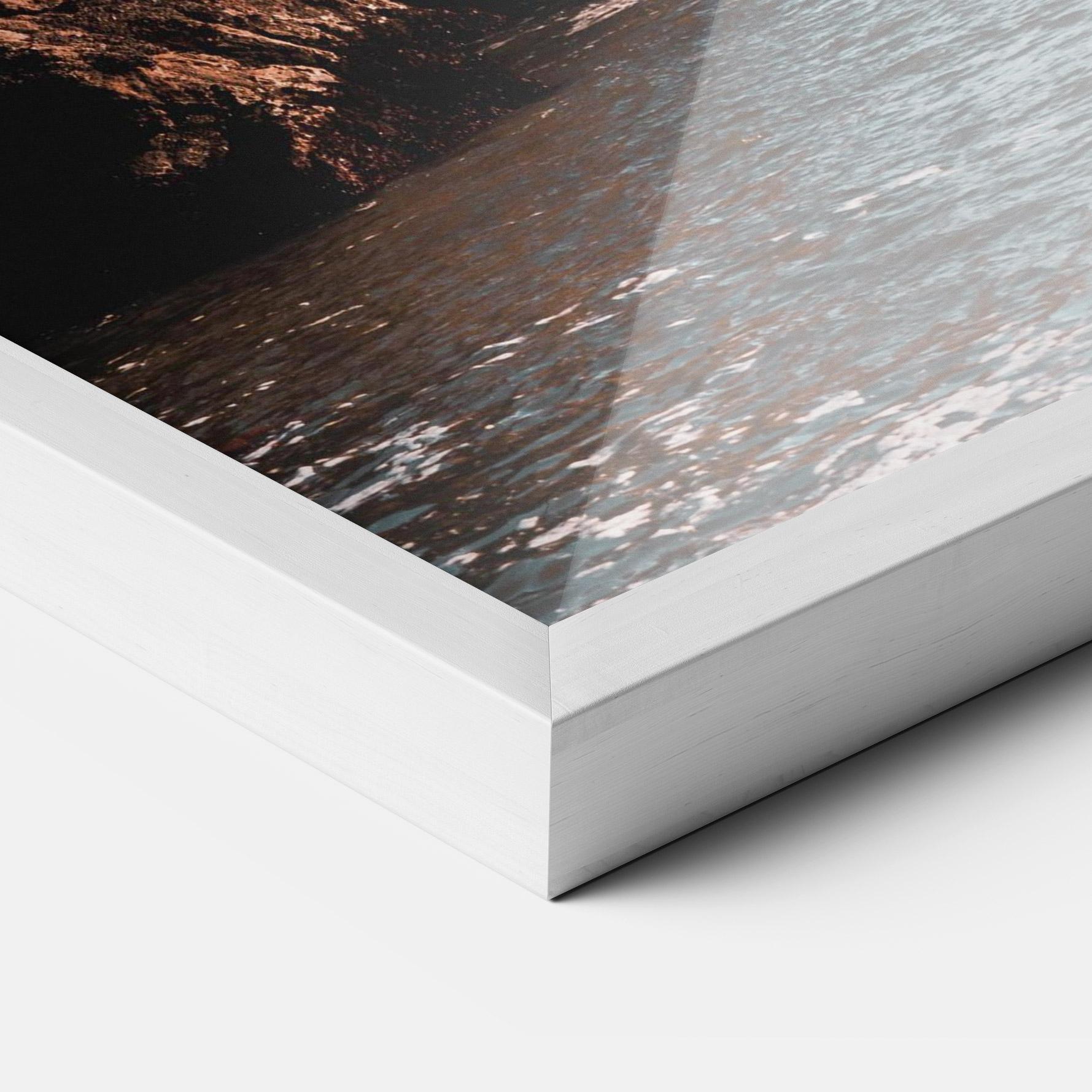 Poster Înrămat Water Red Bridge mockup 3