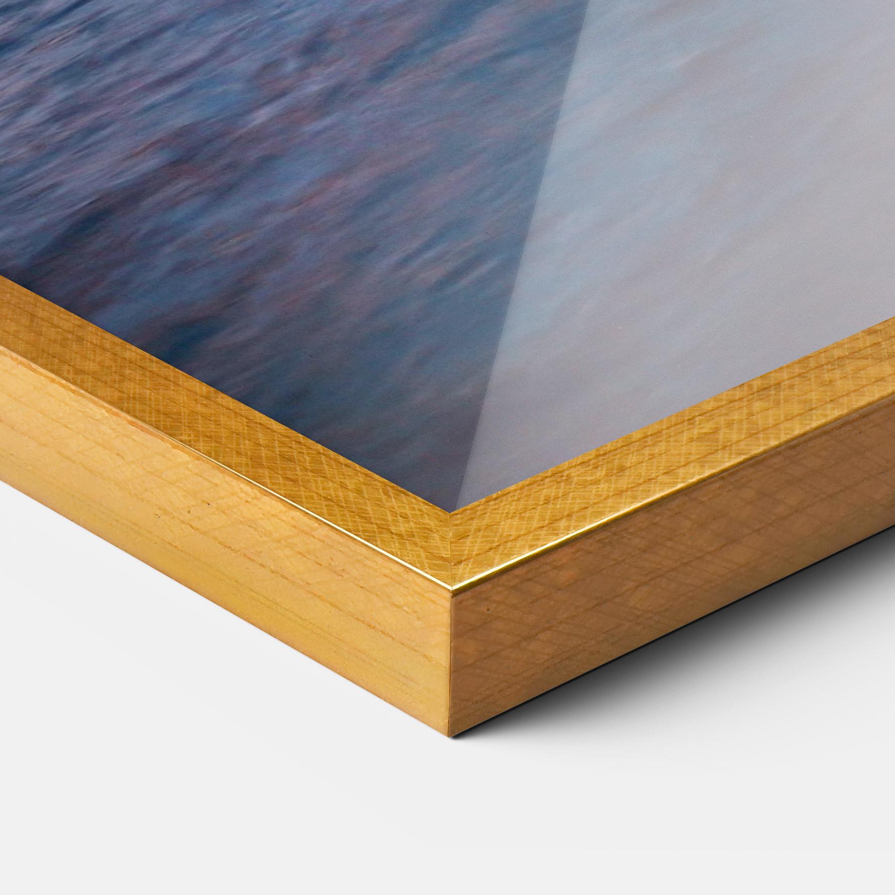 Poster Înrămat Over The Lake mockup 3