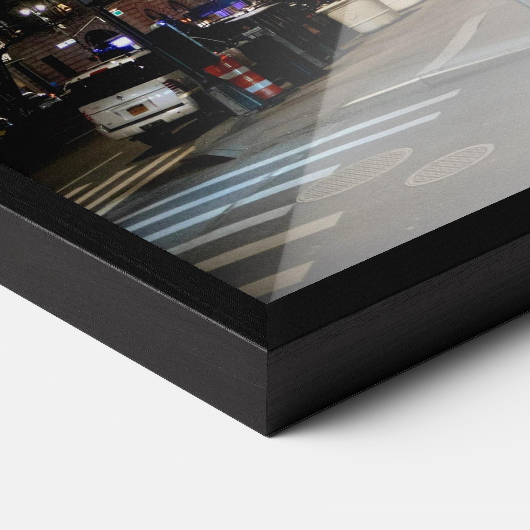 Poster Înrămat Skyline Night Light mockup 3