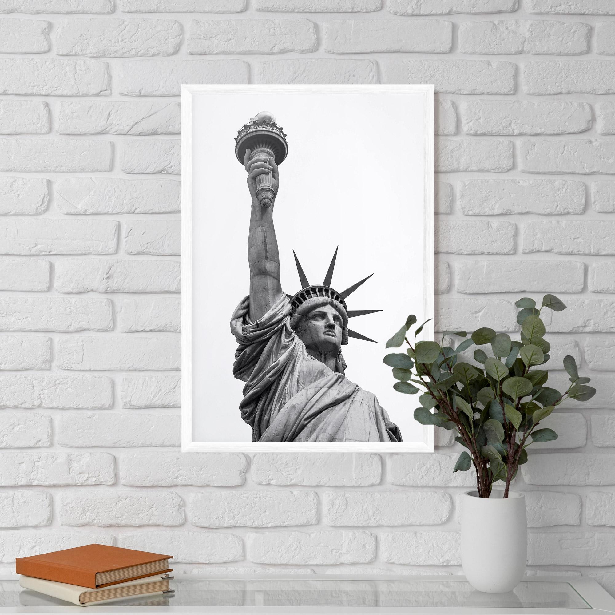 Poster Înrămat Liberty Statue mockup 5