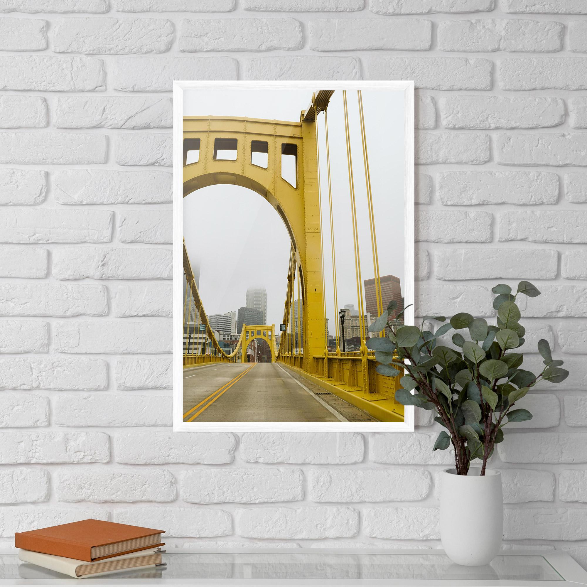 Poster Înrămat Yellow Foggy Bridge mockup 5