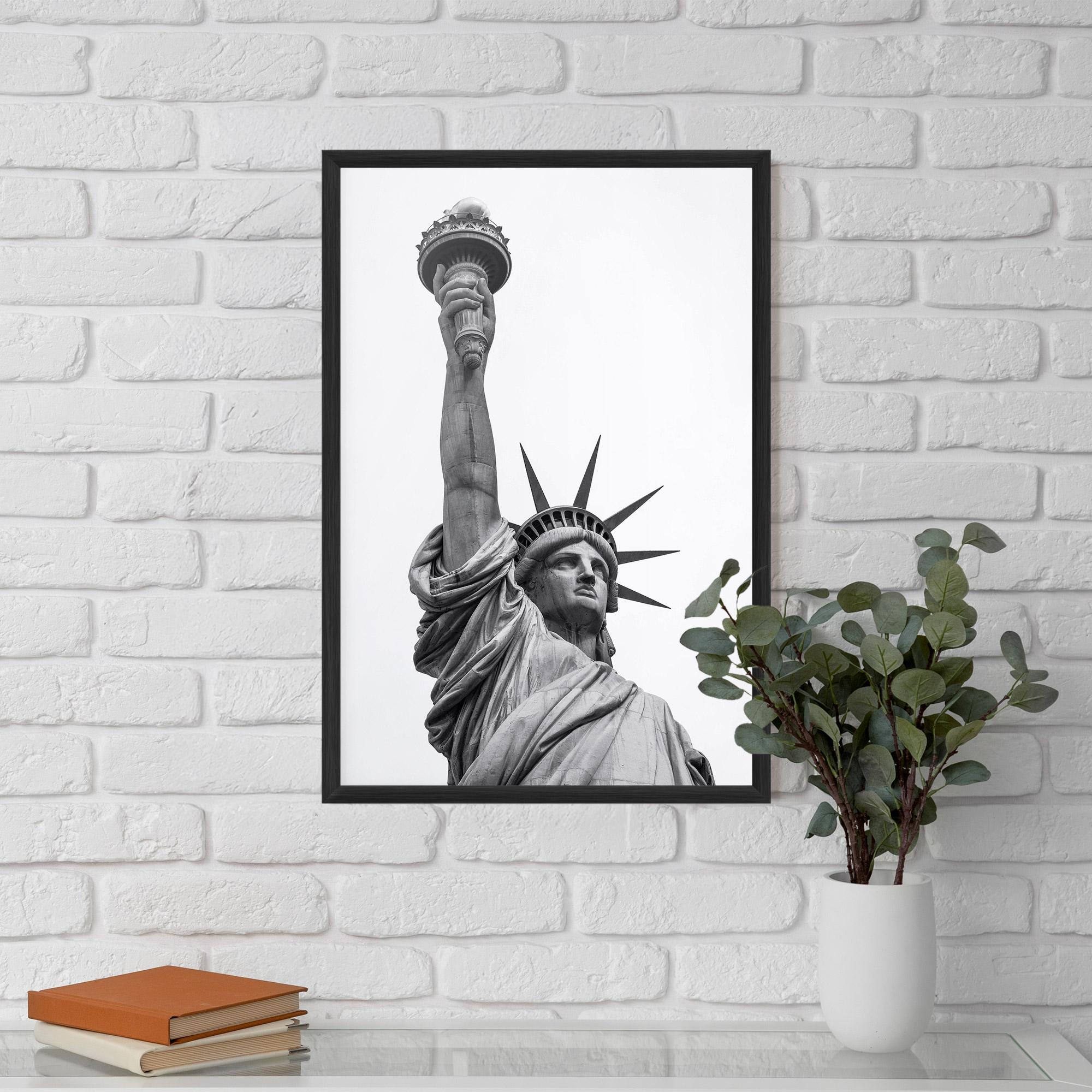 Poster Înrămat Liberty Statue mockup 5