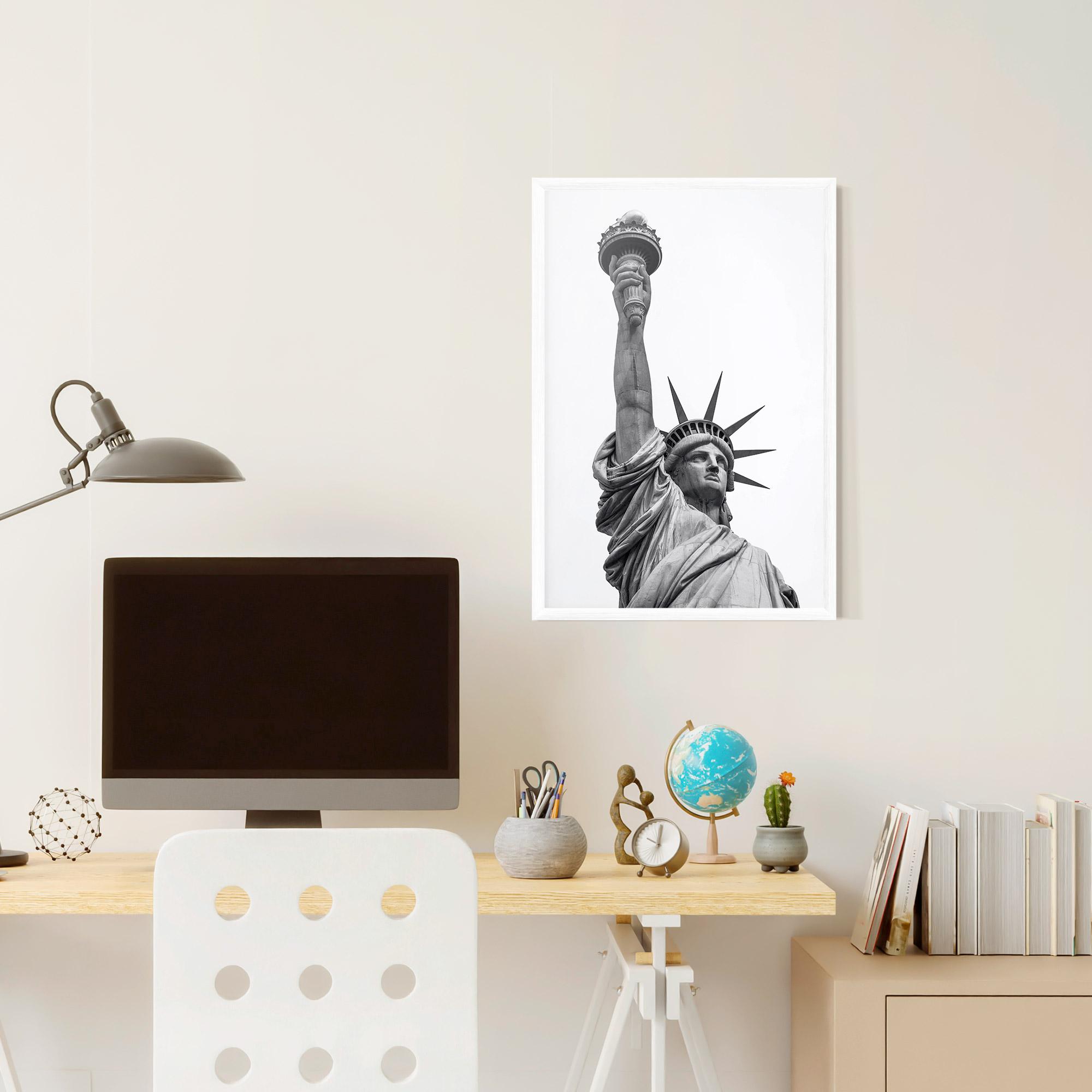 Poster Înrămat Liberty Statue mockup 6