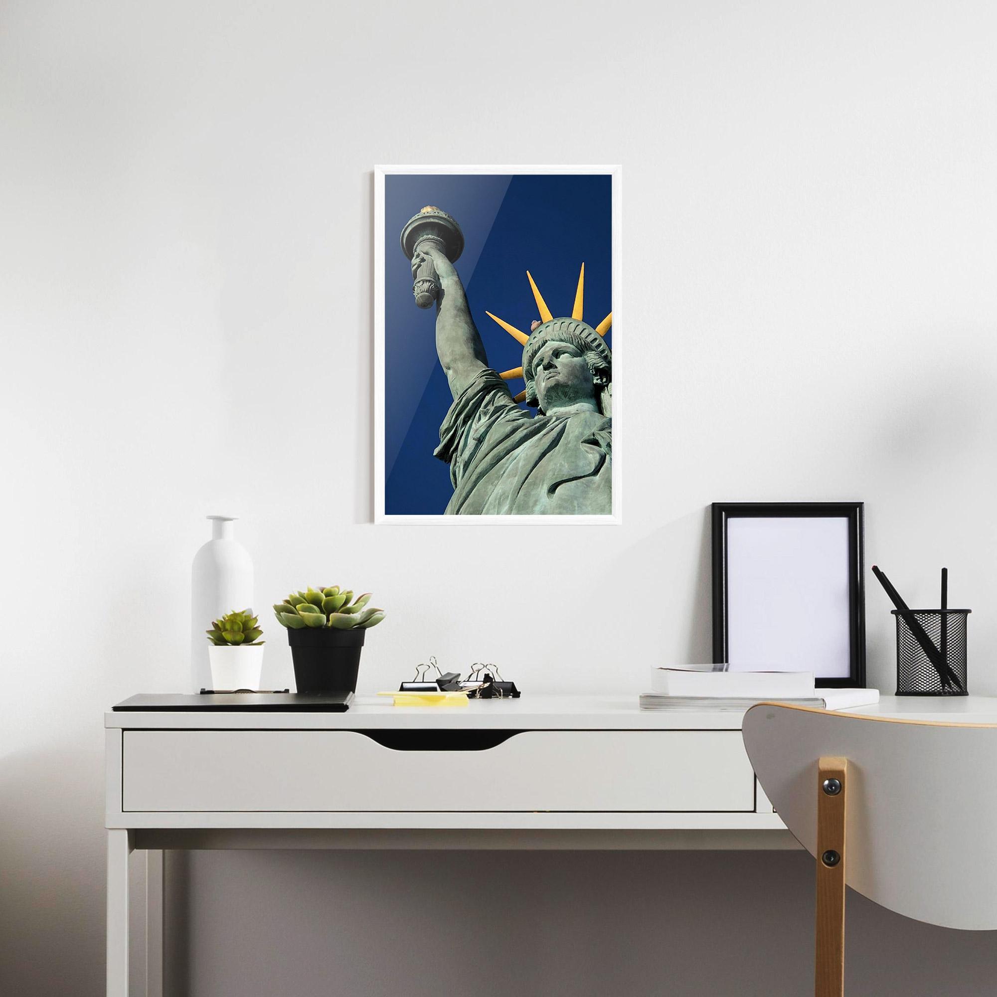 Poster Înrămat Statue Of Liberty mockup 7