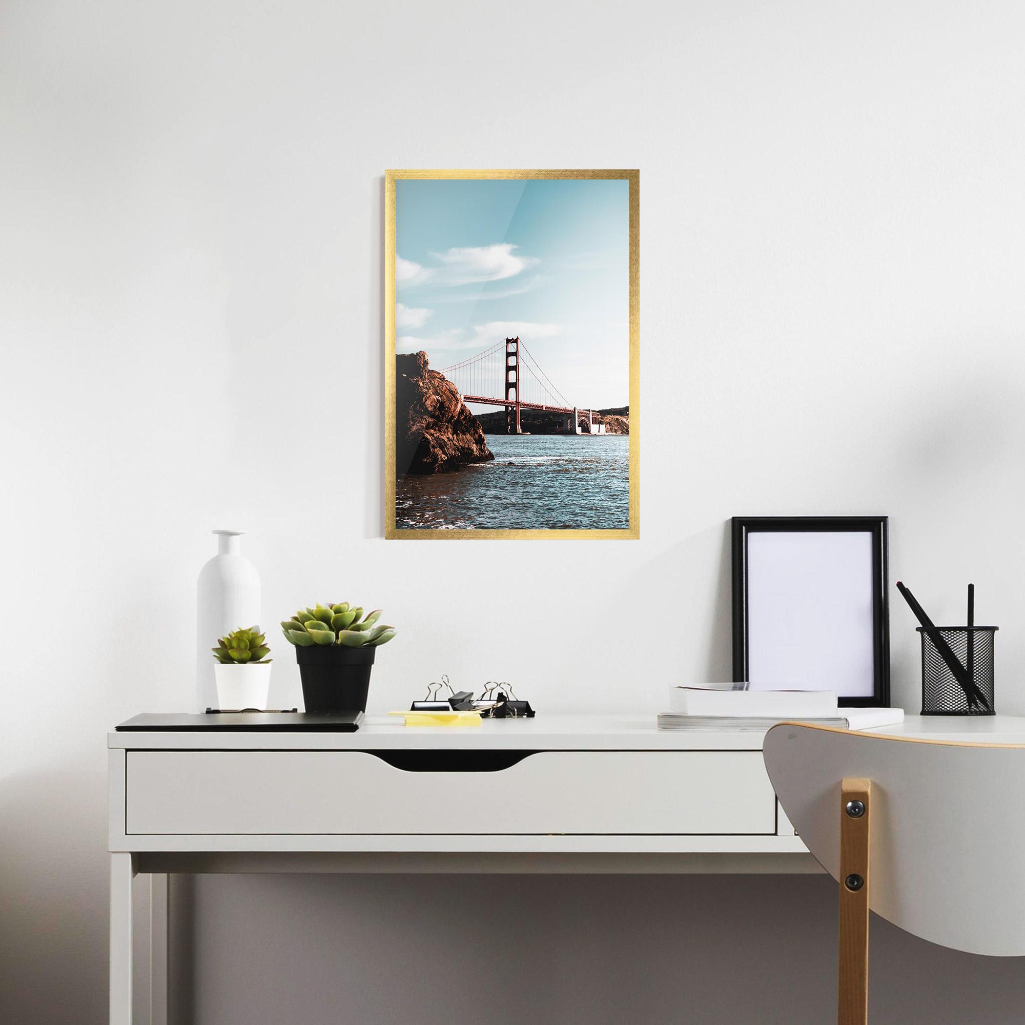 Poster Înrămat Water Red Bridge mockup 7