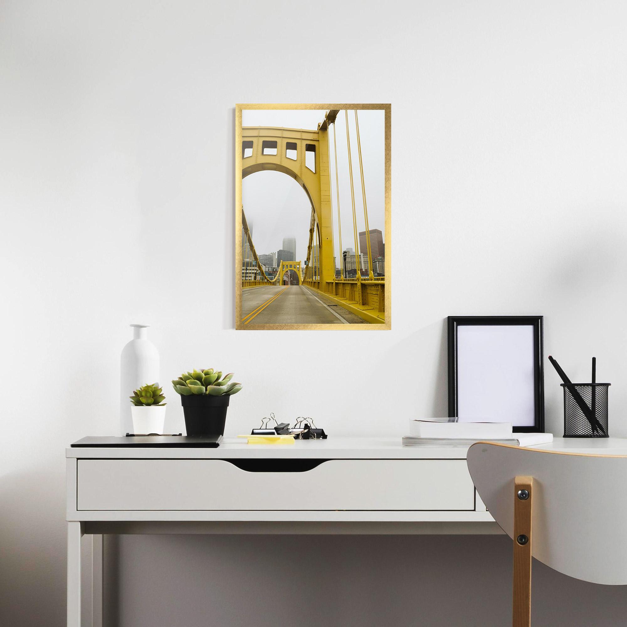 Poster Înrămat Yellow Foggy Bridge mockup 7
