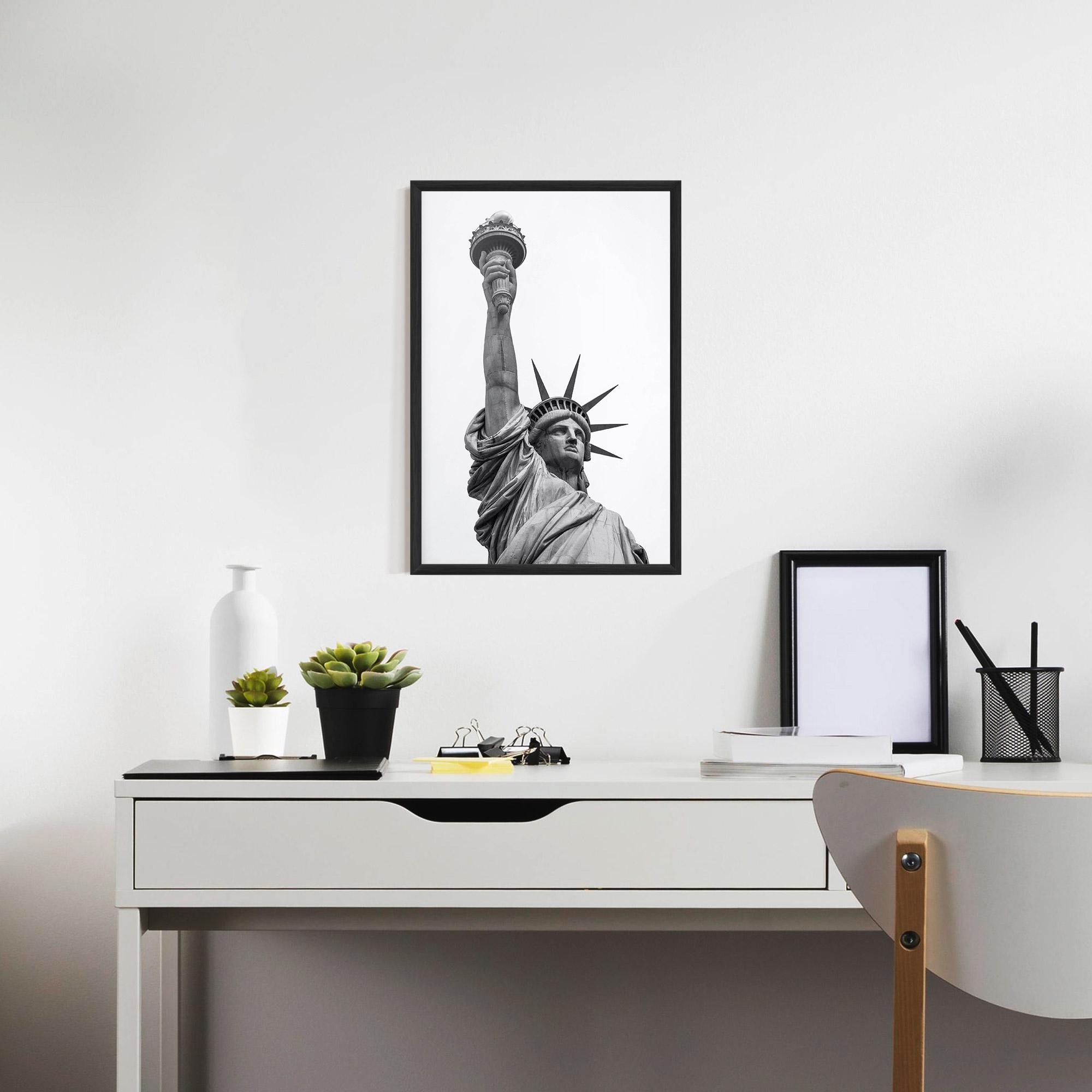 Poster Înrămat Liberty Statue mockup 7
