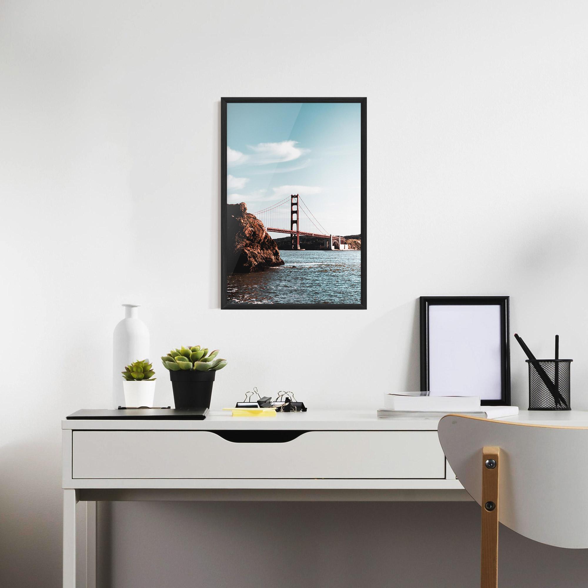 Poster Înrămat Water Red Bridge mockup 7